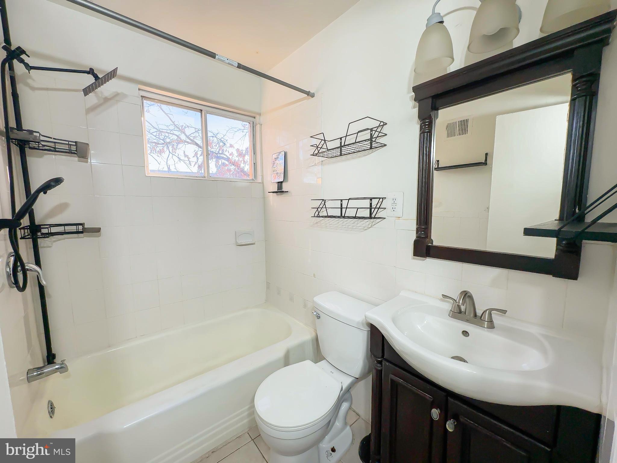 IVERSON VILLAGE CONDO - Residential Lease