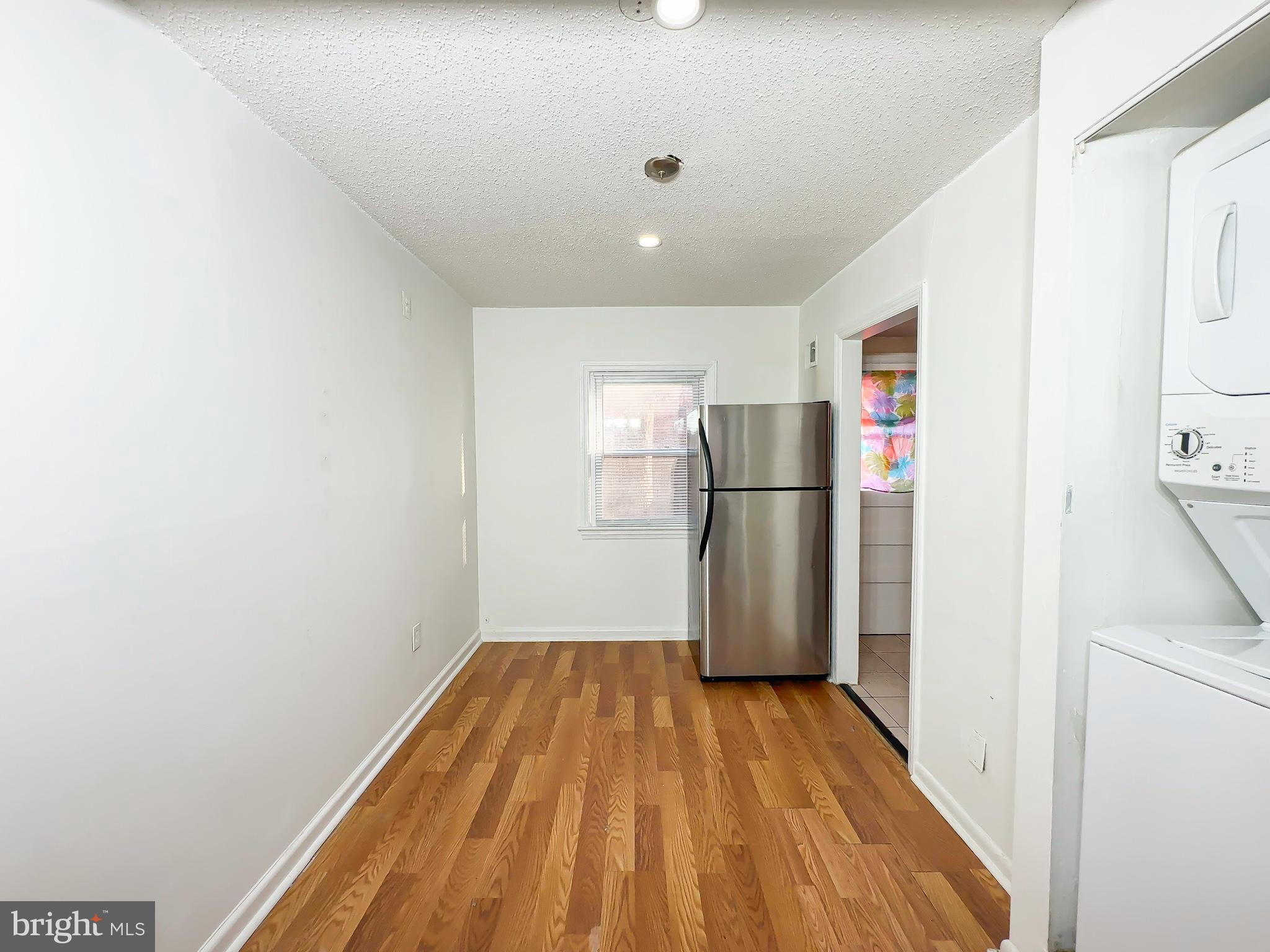 IVERSON VILLAGE CONDO - Residential Lease