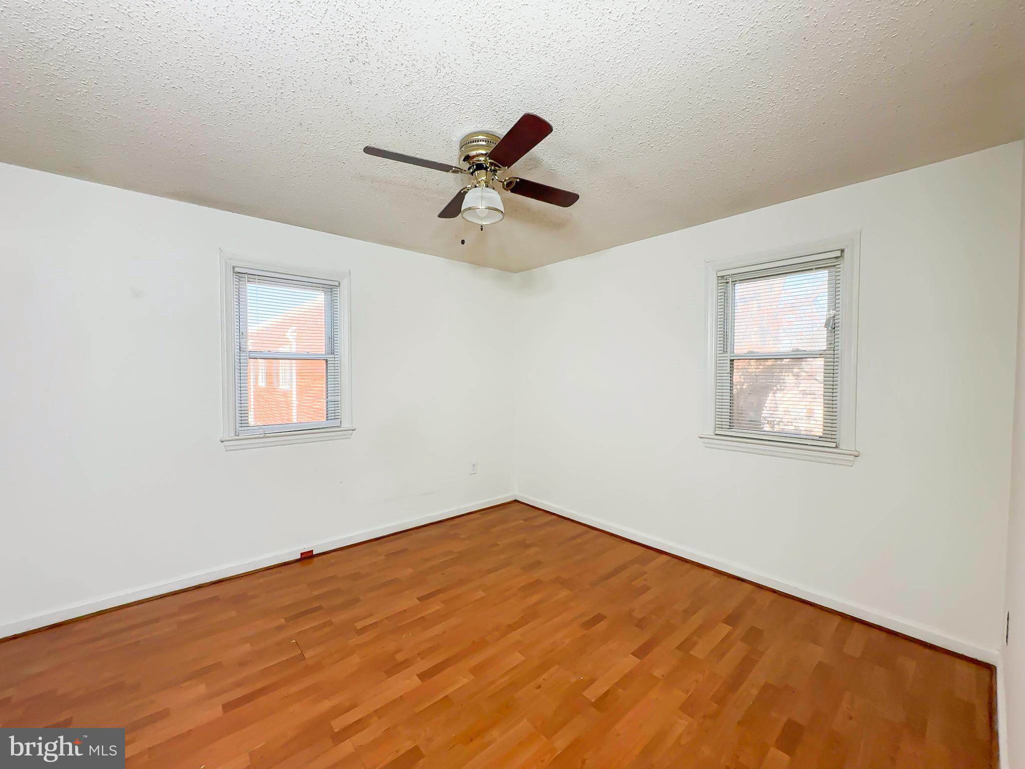 IVERSON VILLAGE CONDO - Residential Lease