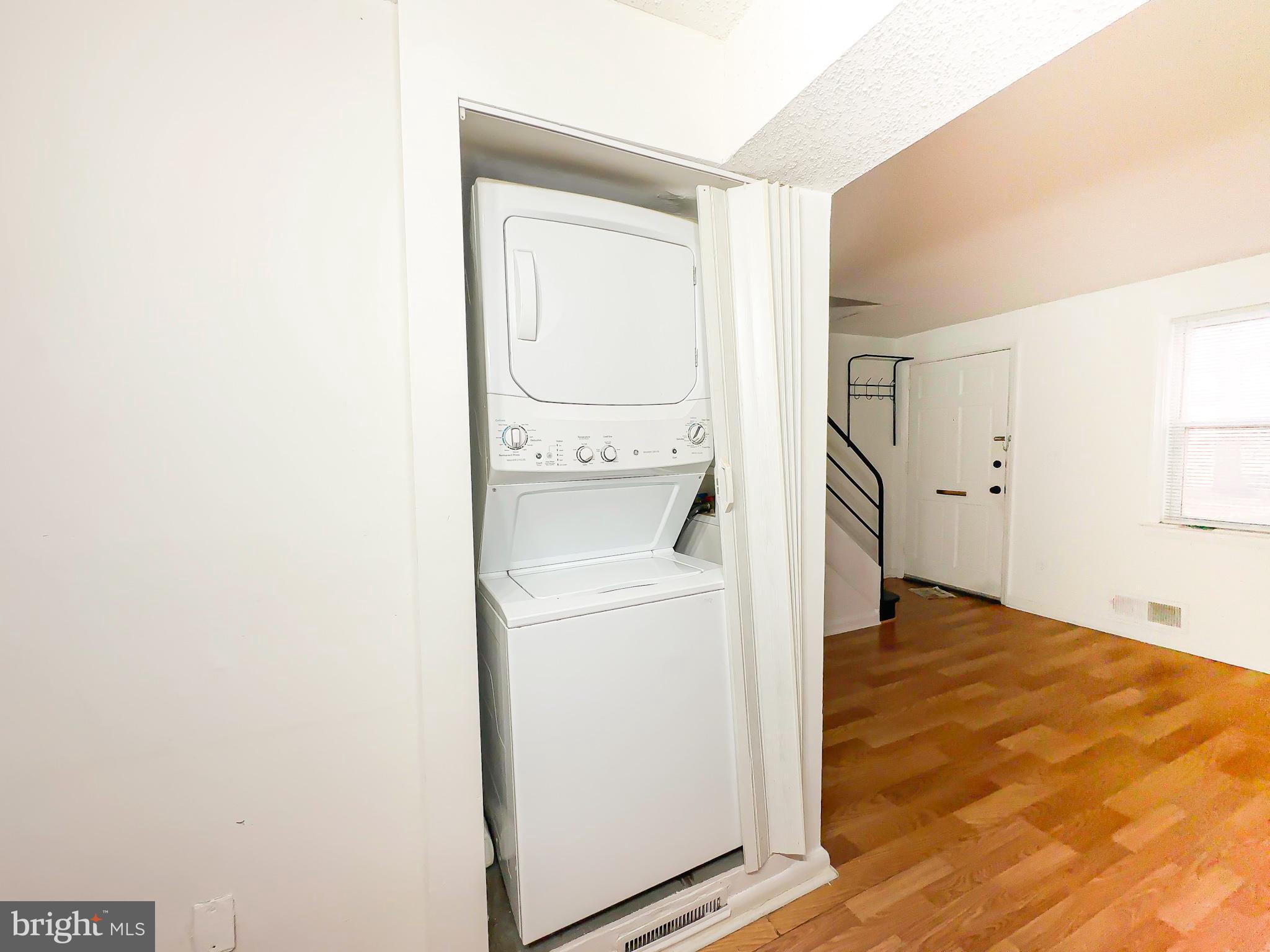 IVERSON VILLAGE CONDO - Residential Lease