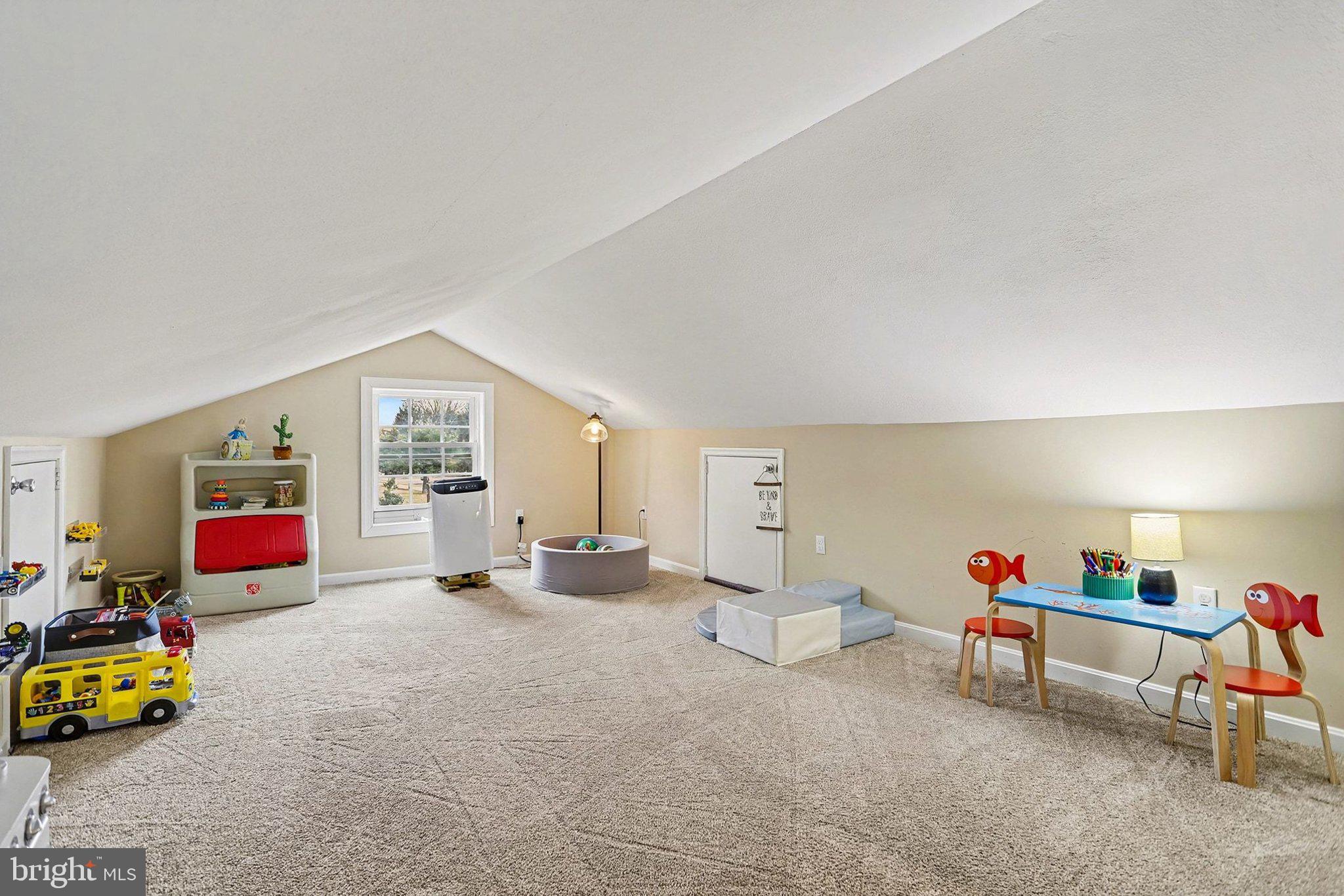 WEST MANHEIM - Residential