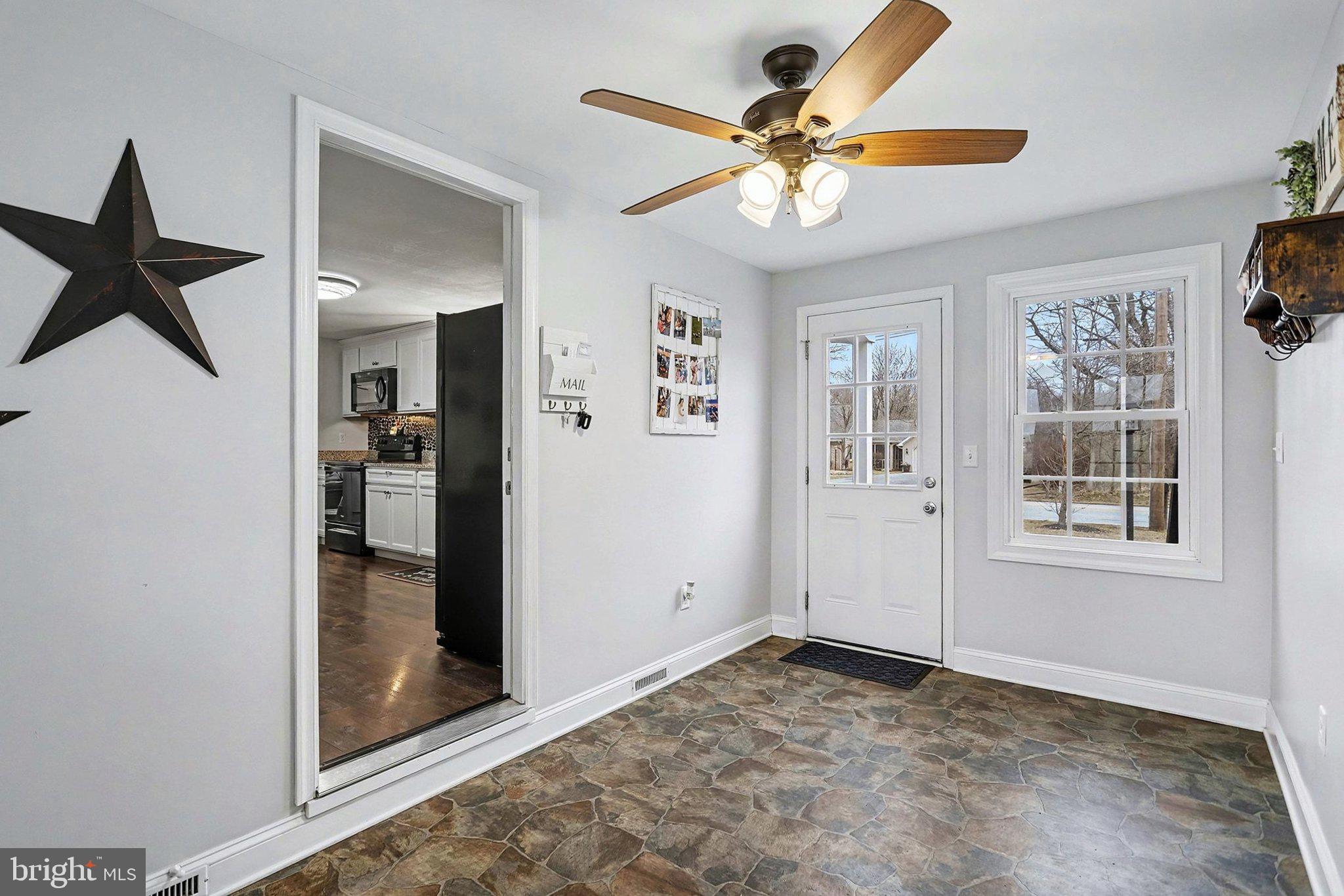 WEST MANHEIM - Residential