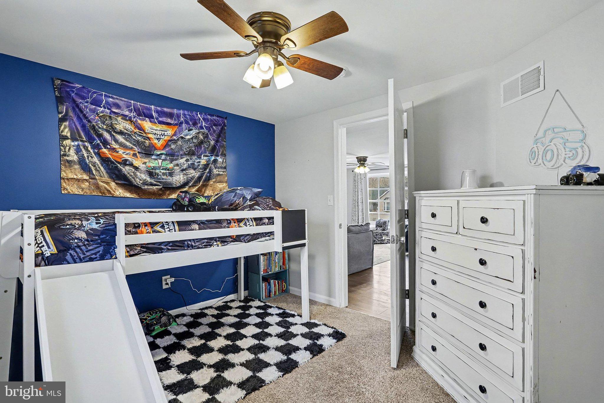 WEST MANHEIM - Residential