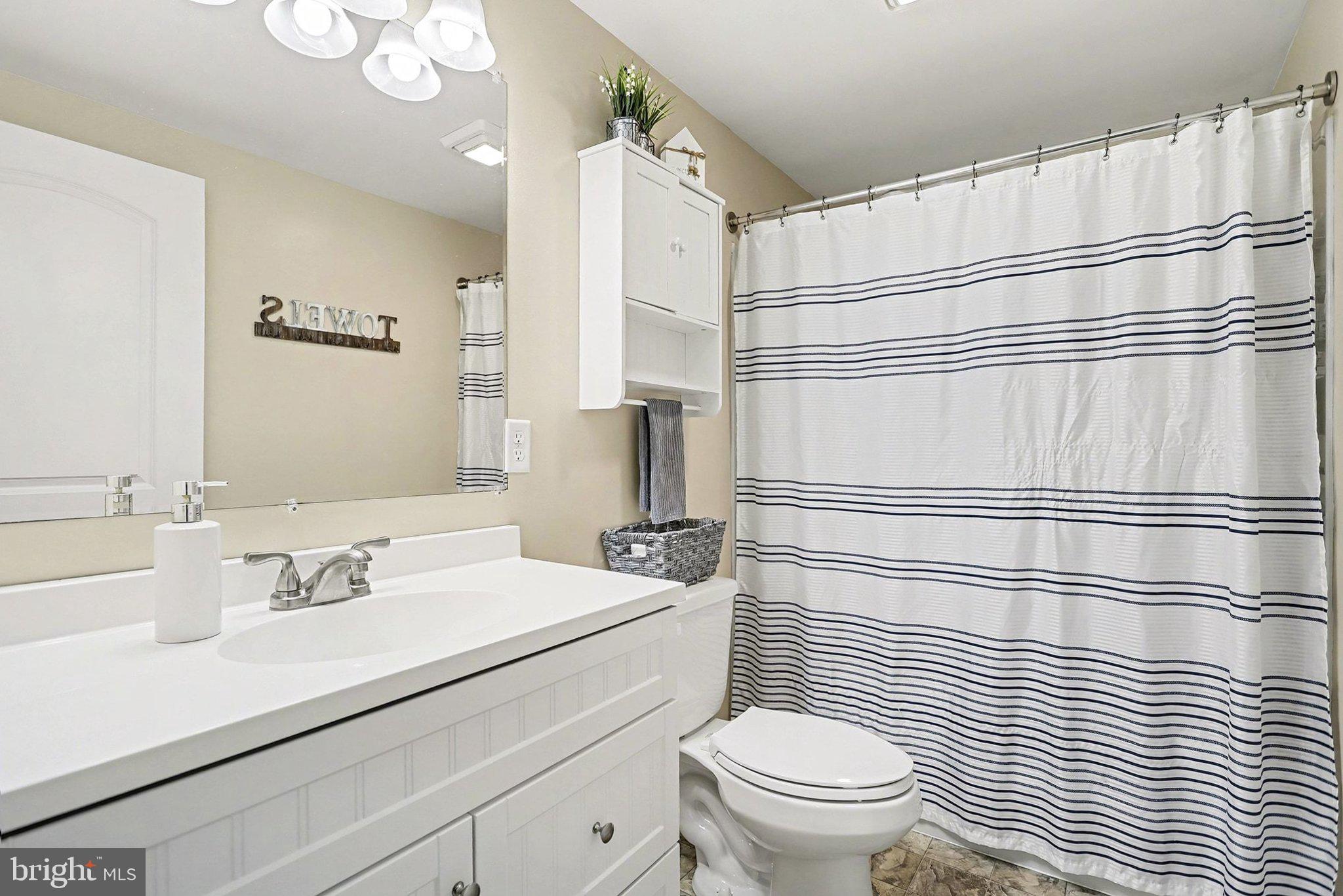 WEST MANHEIM - Residential