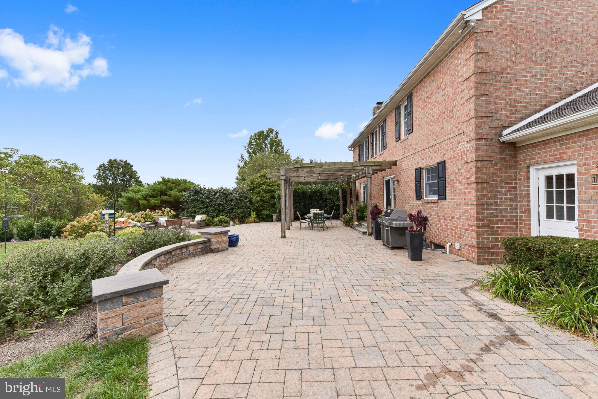 THE GREENS - Residential