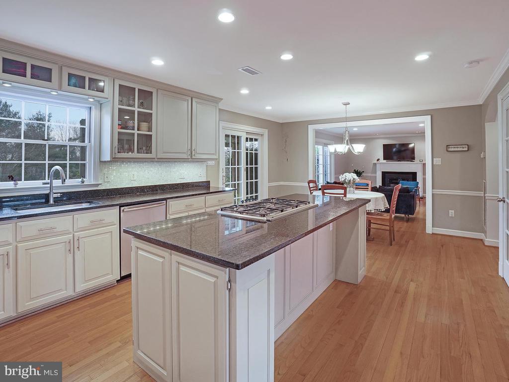 THE GREENS - Residential