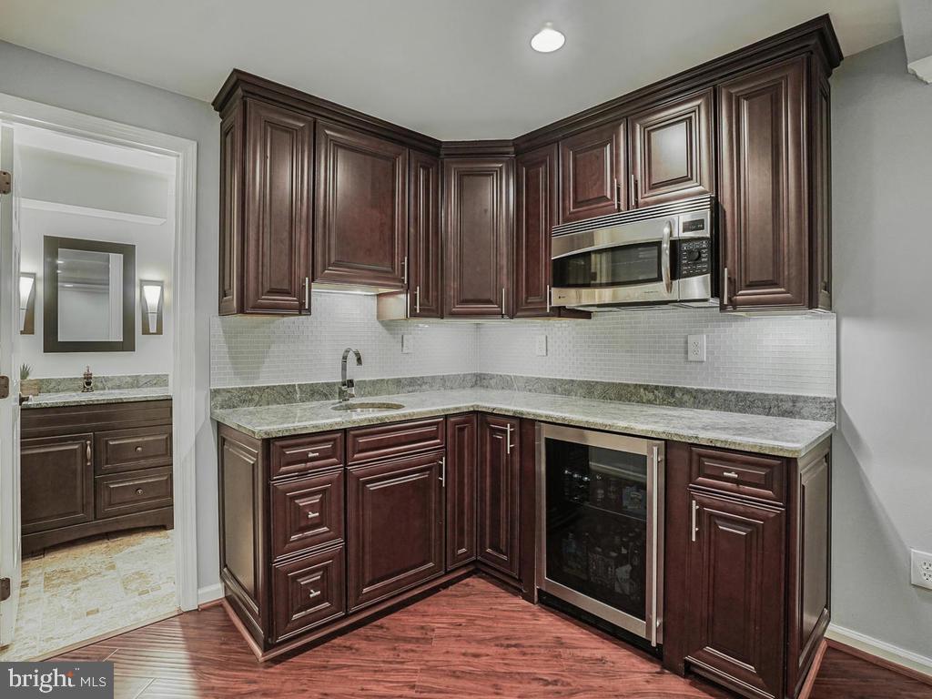 THE GREENS - Residential