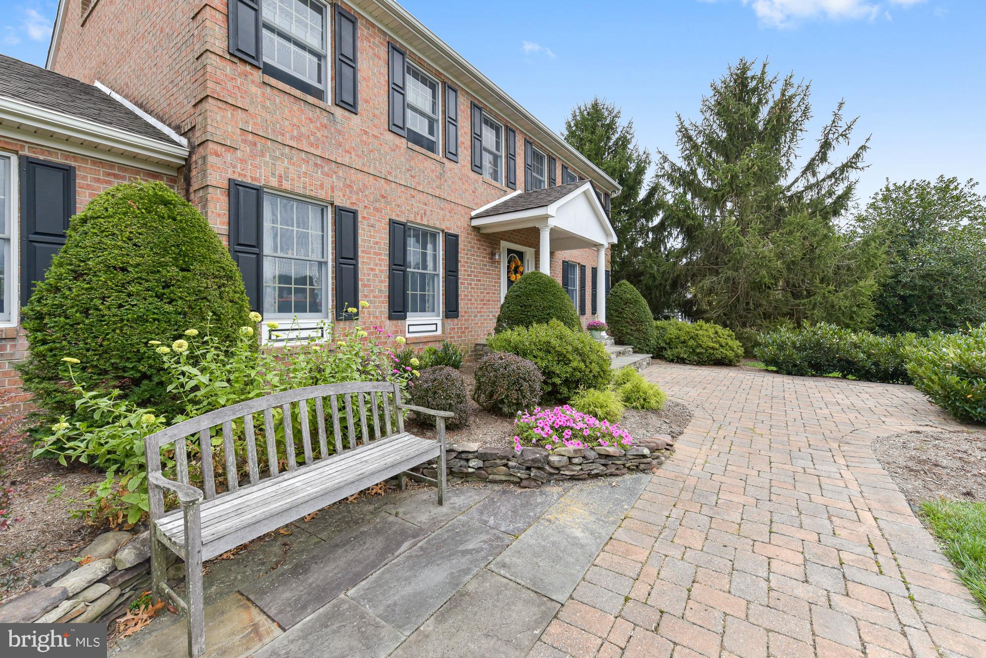 THE GREENS - Residential