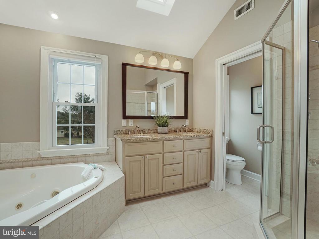 THE GREENS - Residential