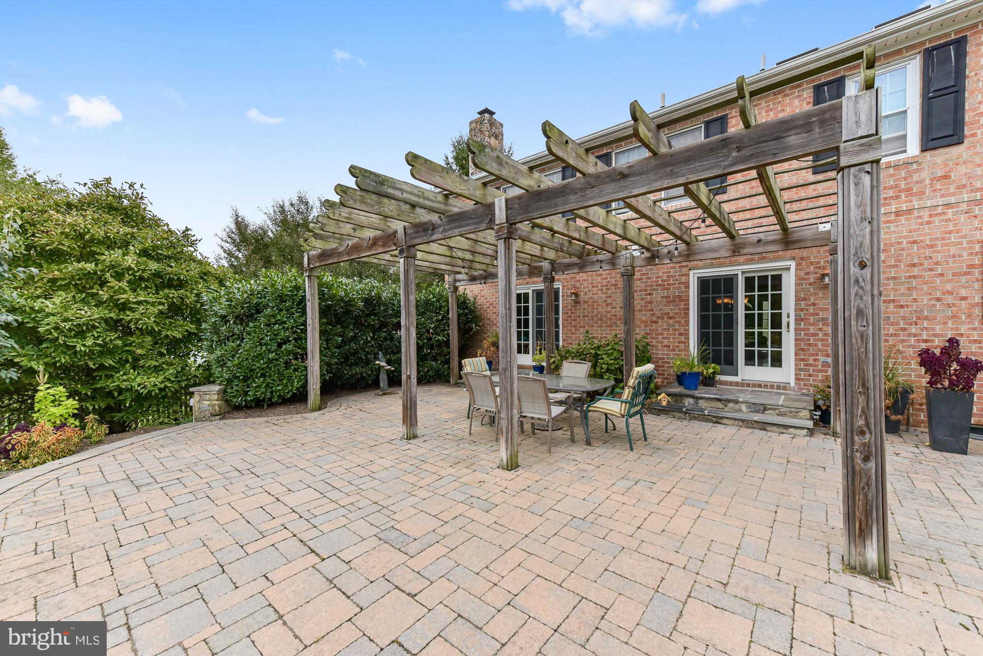 THE GREENS - Residential