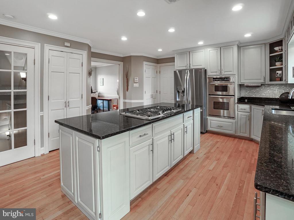 THE GREENS - Residential