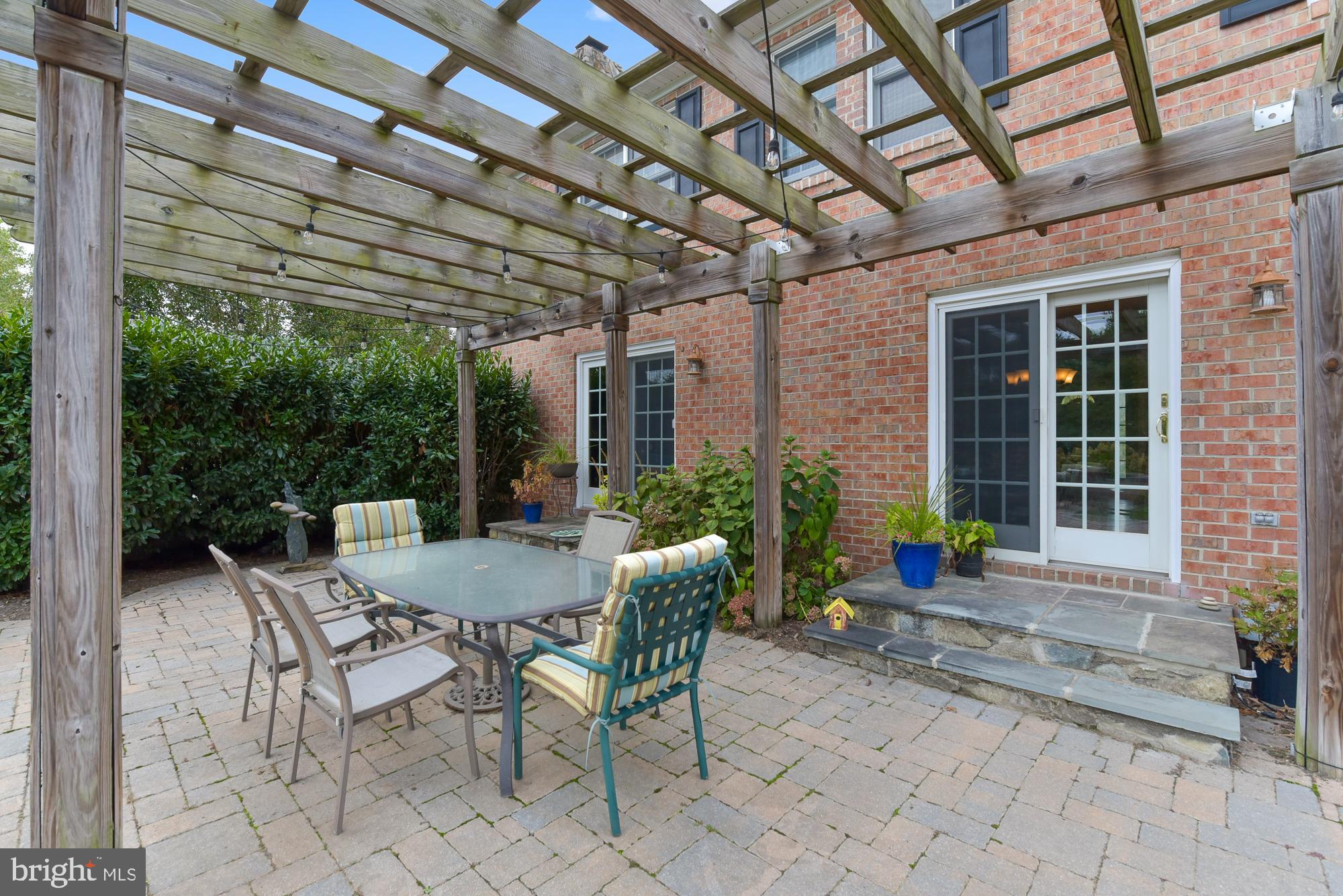 THE GREENS - Residential