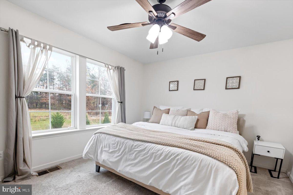 WHISPERING PINES - Residential