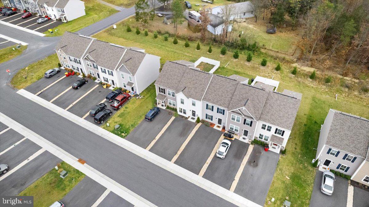 WHISPERING PINES - Residential