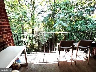 RIVER TERRACE - Residential