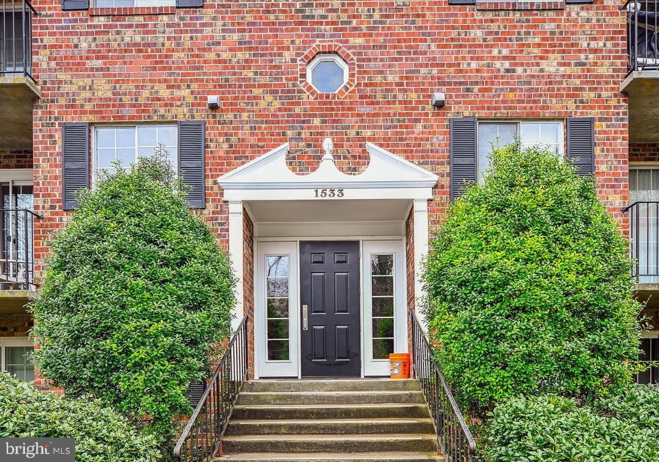 Welcome to a beautiful 2BR /1.5 B home in a great location@! The whole house is freshly painted. Nice kitchen with granite countertops, white cabinets. Kitchen walkthrough to Dining room with an extra granite countertop with custom cabinets. Beautiful Hardwood floors throughout the living room, hallway, and bedrooms. Ceramic floors in kitchen and bathrooms. Dining room open to a Bright, spacious living room leading to a balcony, backed by trees for added privacy, for entertaining and views. Both bedrooms are good-sized, master bedroom has a walk-in closet. and many spacious closets along the hallway and in the bedrooms. Bathrooms are beautifully updated. Private storage space in the lower level. Spacious parking lot with Private parking, Low condo fee, covers all utilities except electricity. Washer/ Driver in unit. The amenities include community features pool, picnic area, and more.