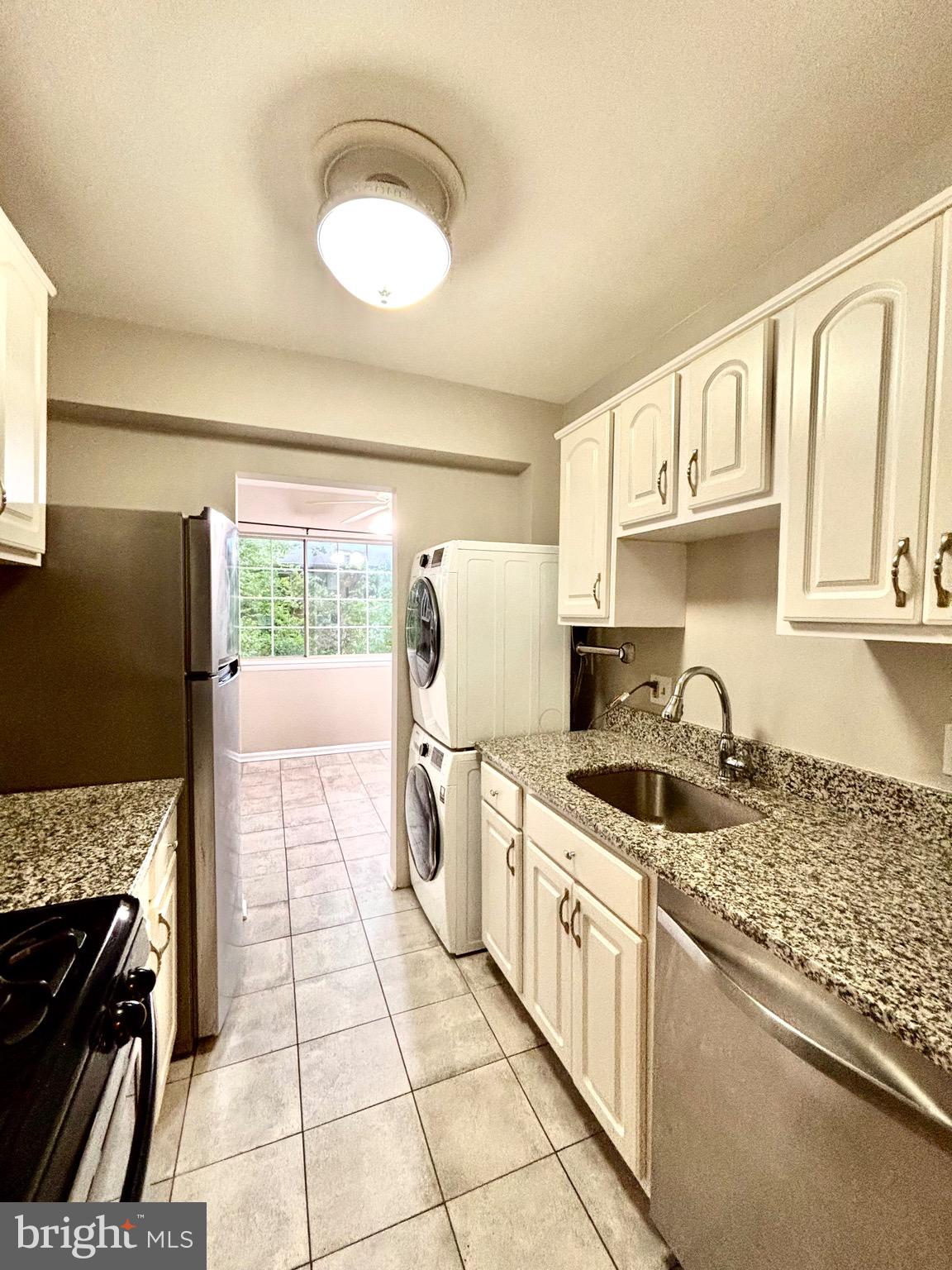 RIVER TERRACE - Residential