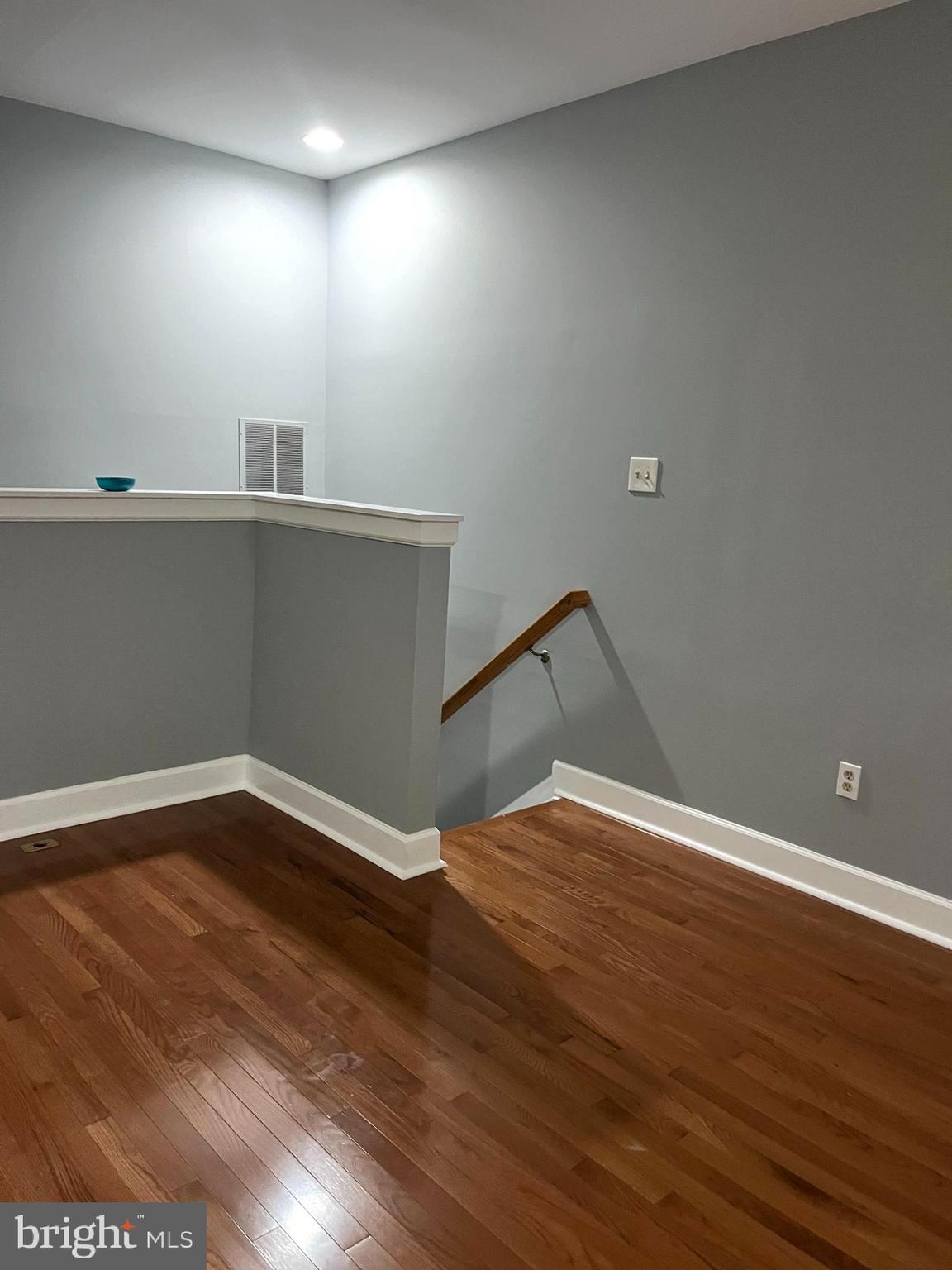 OWINGS MILLS - Residential