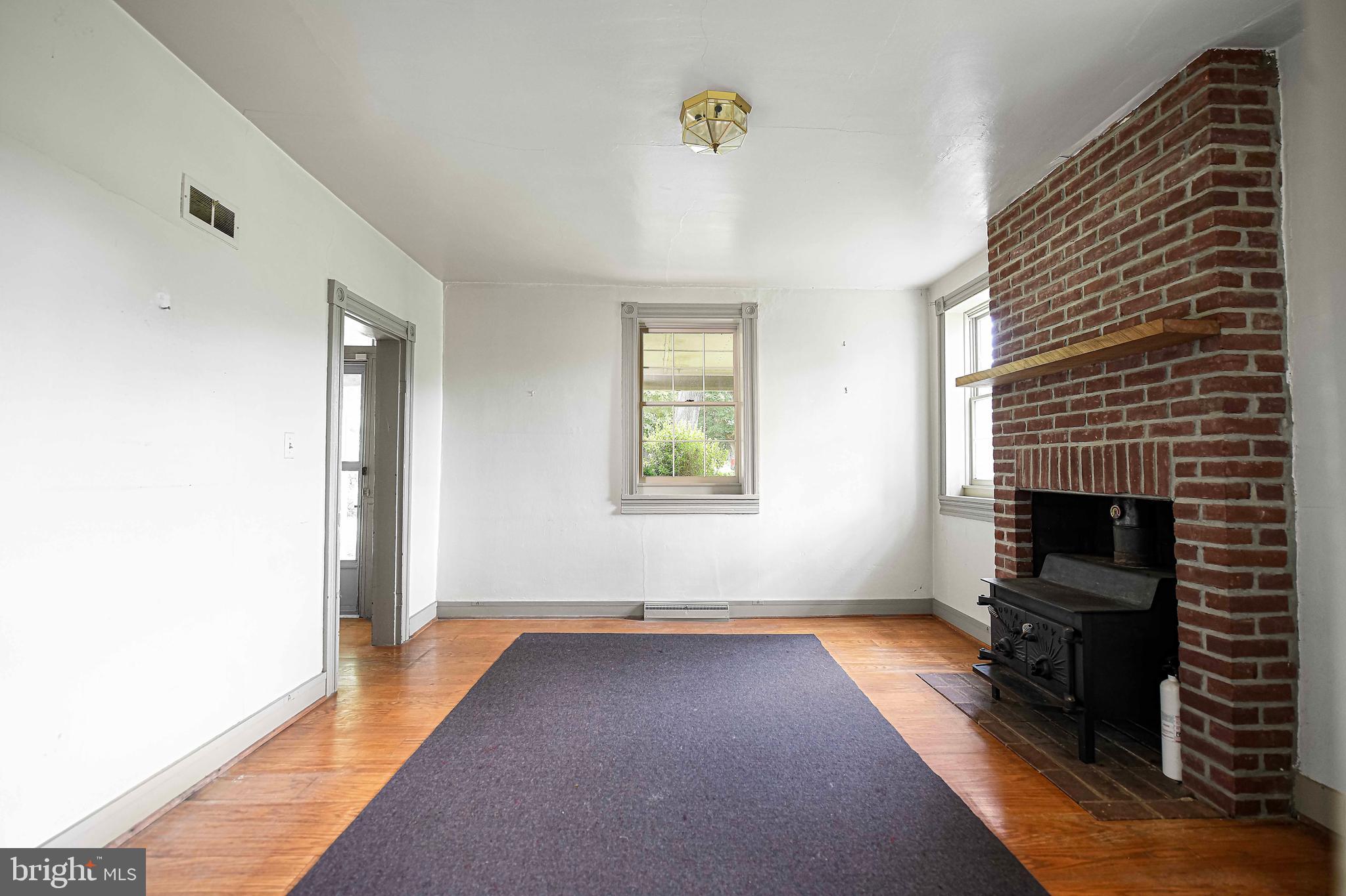 FOREST HILL - Residential