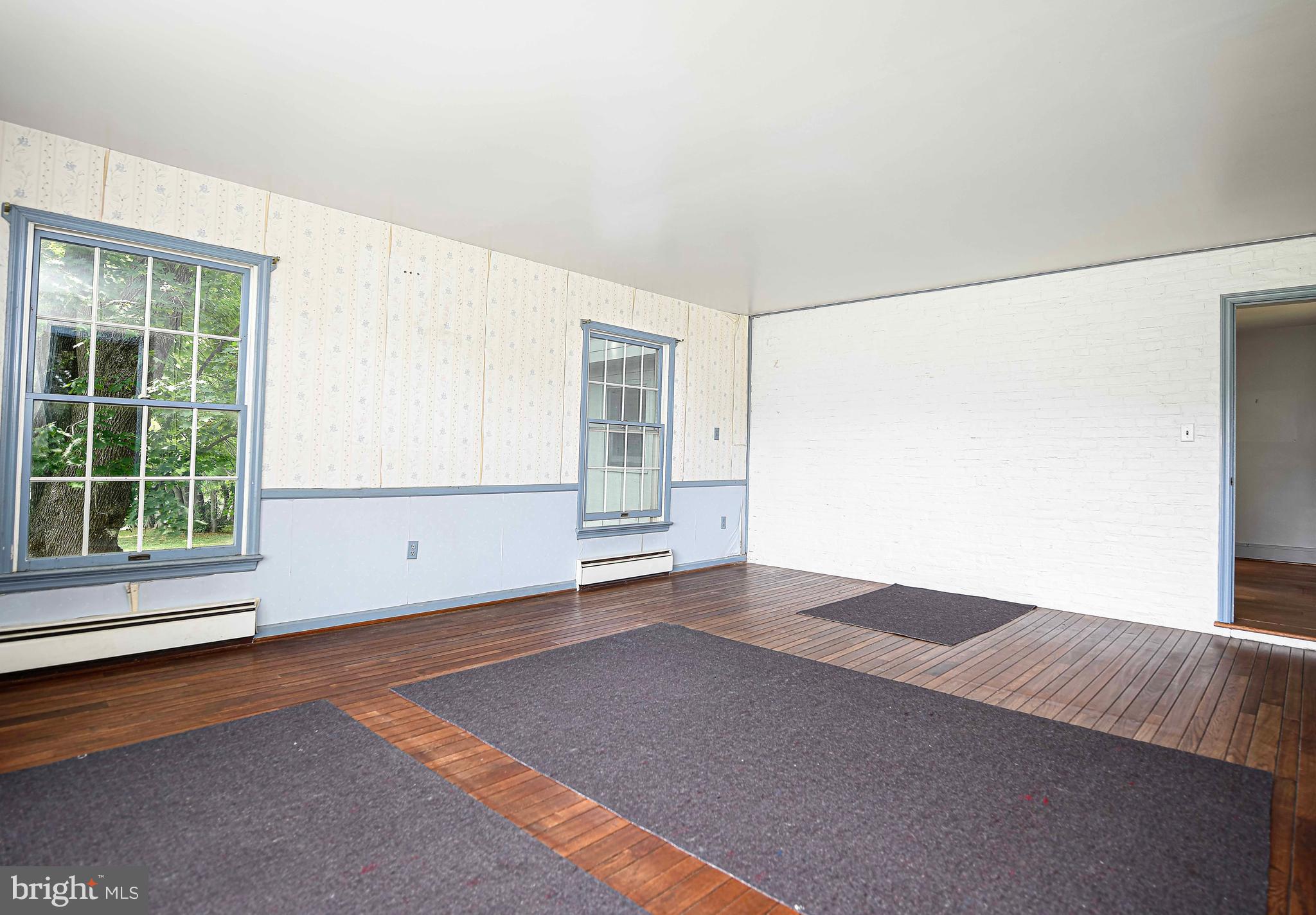 FOREST HILL - Residential