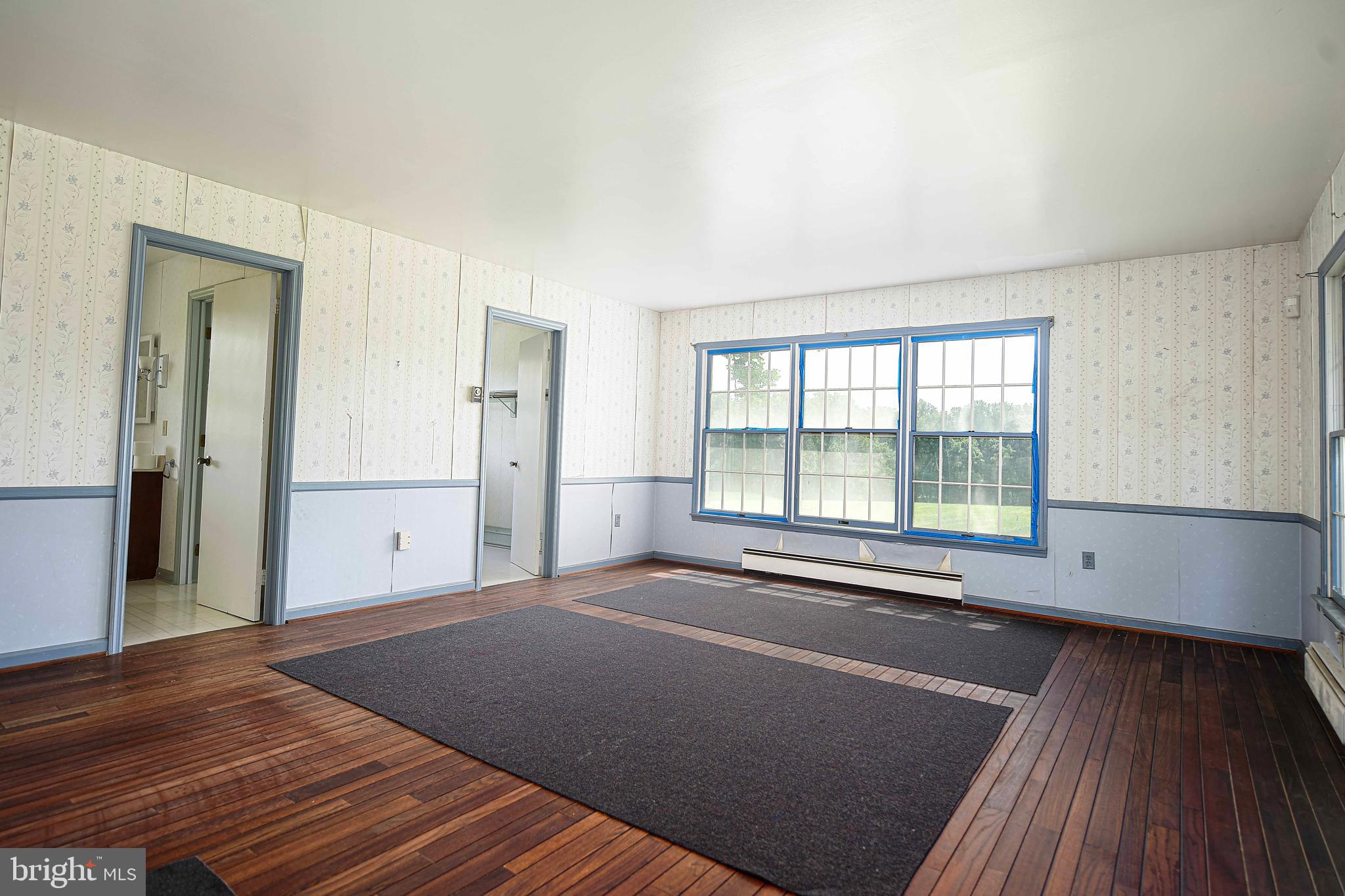 FOREST HILL - Residential