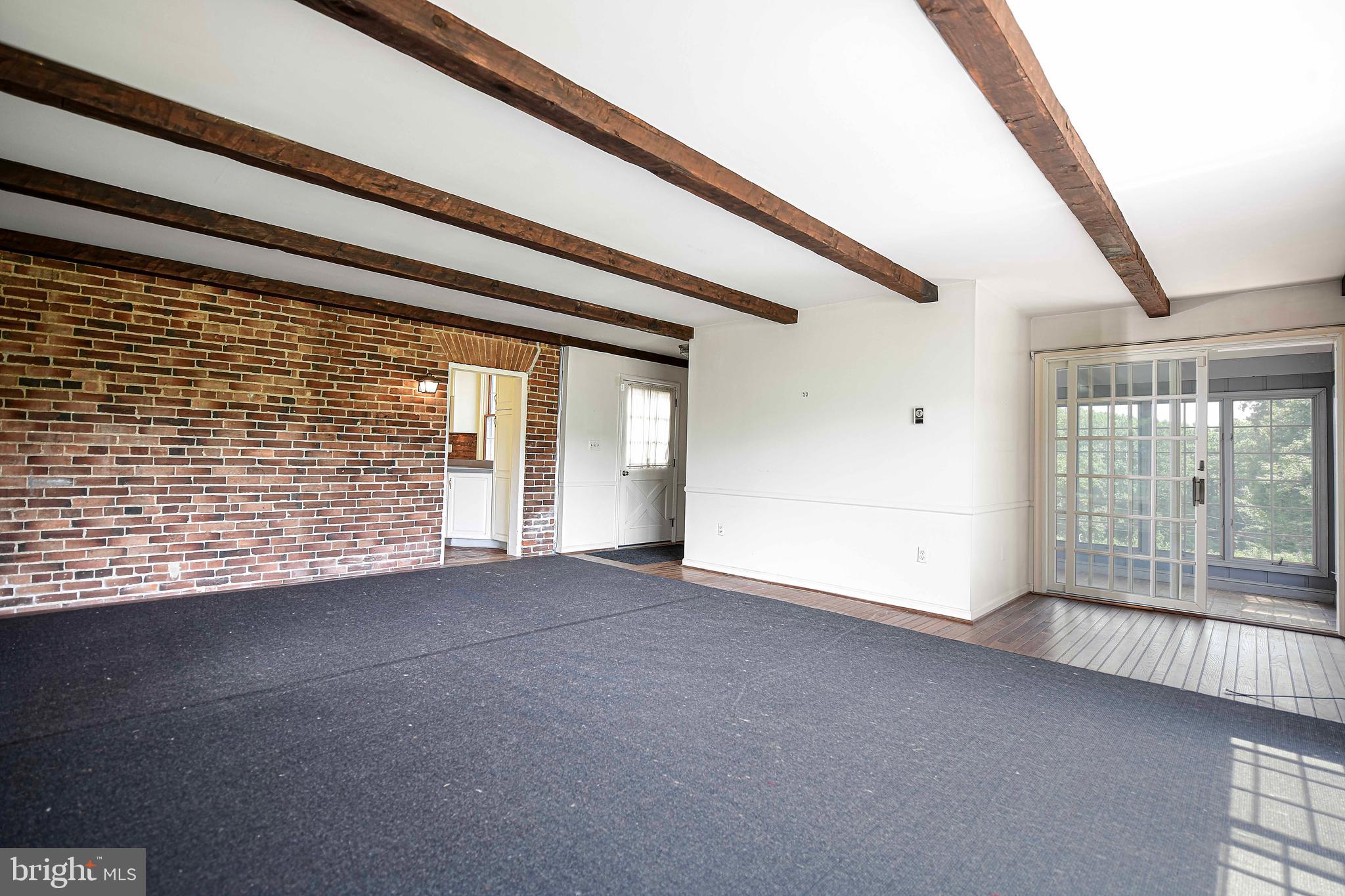 FOREST HILL - Residential