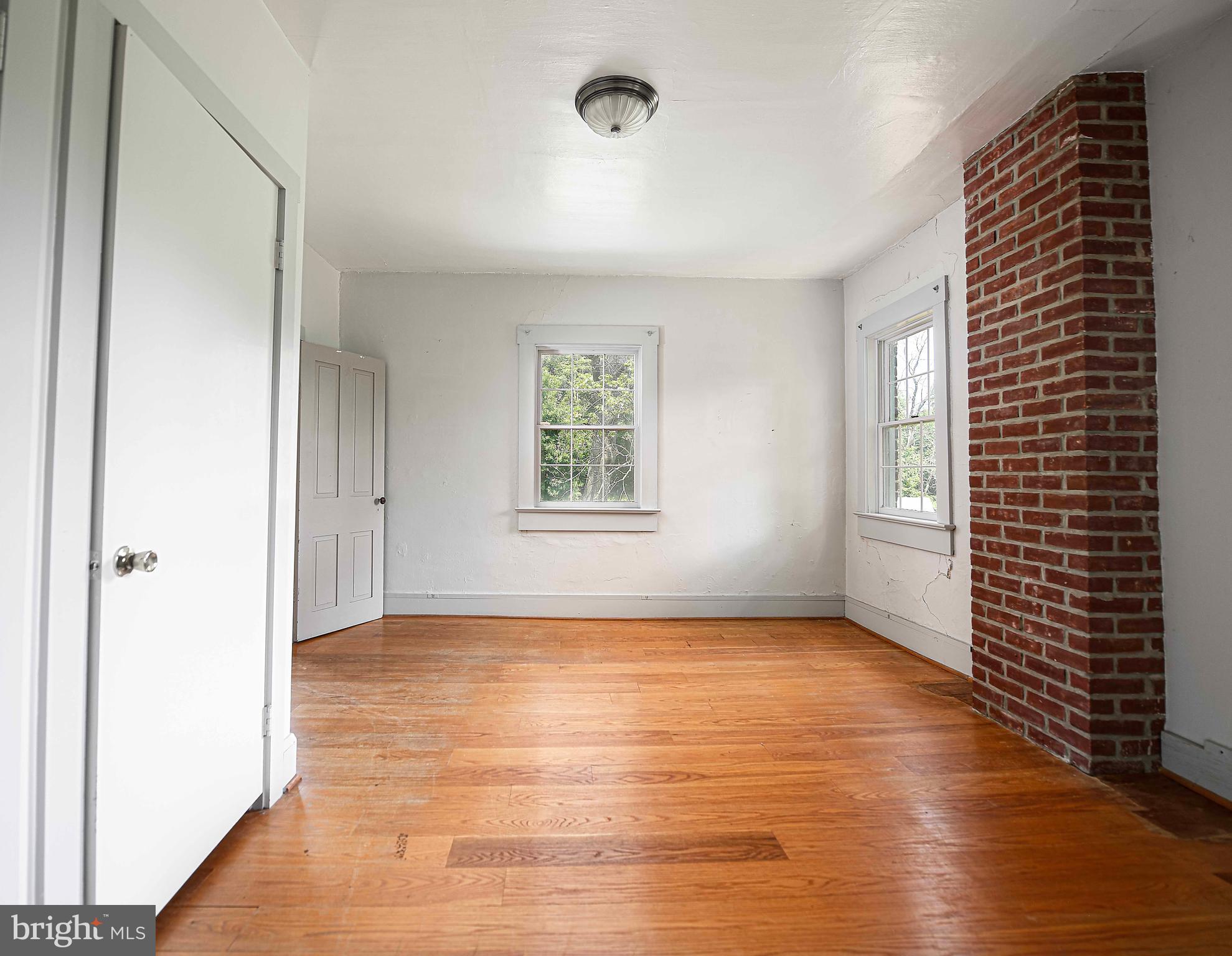 FOREST HILL - Residential