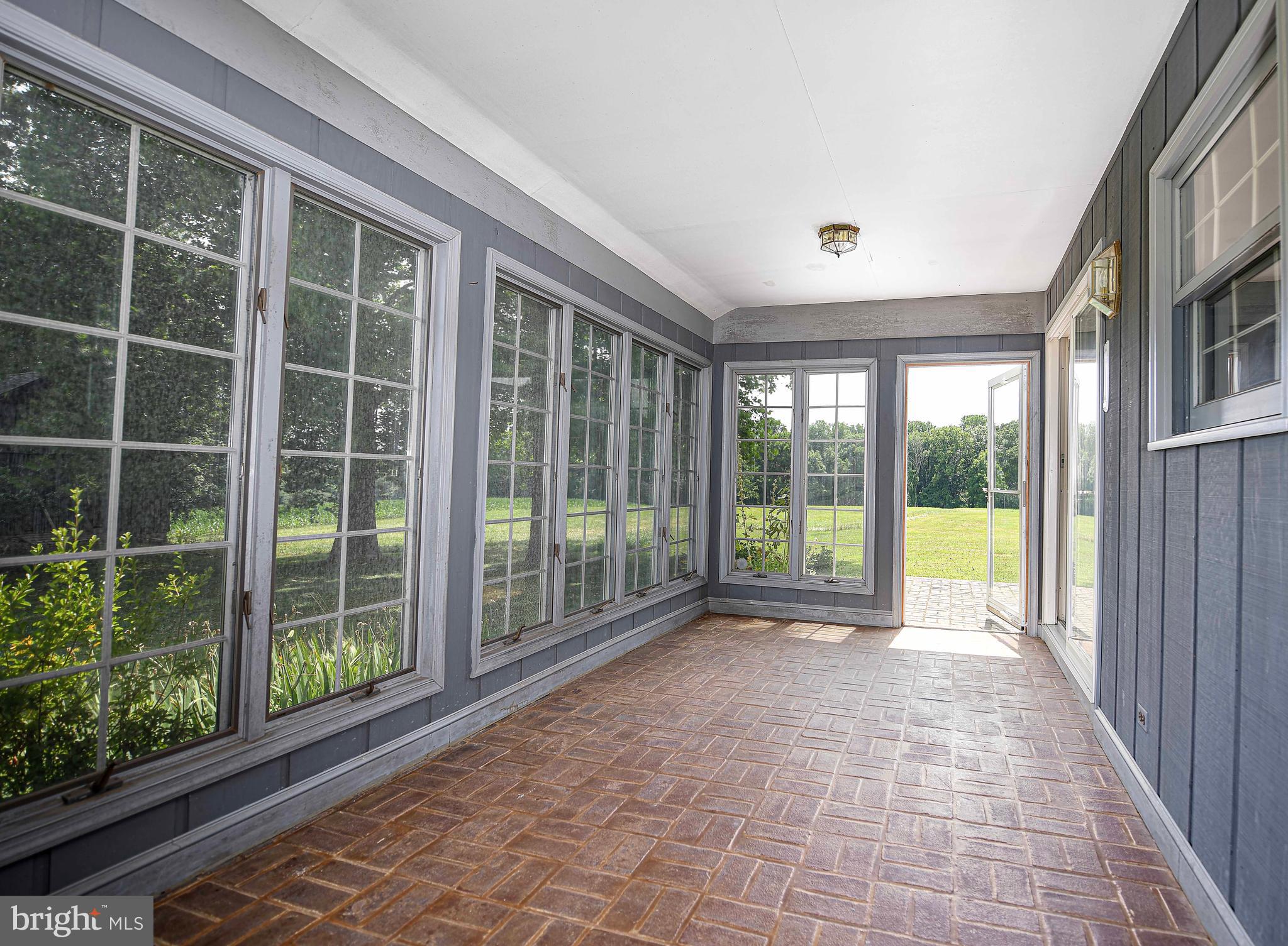 FOREST HILL - Residential