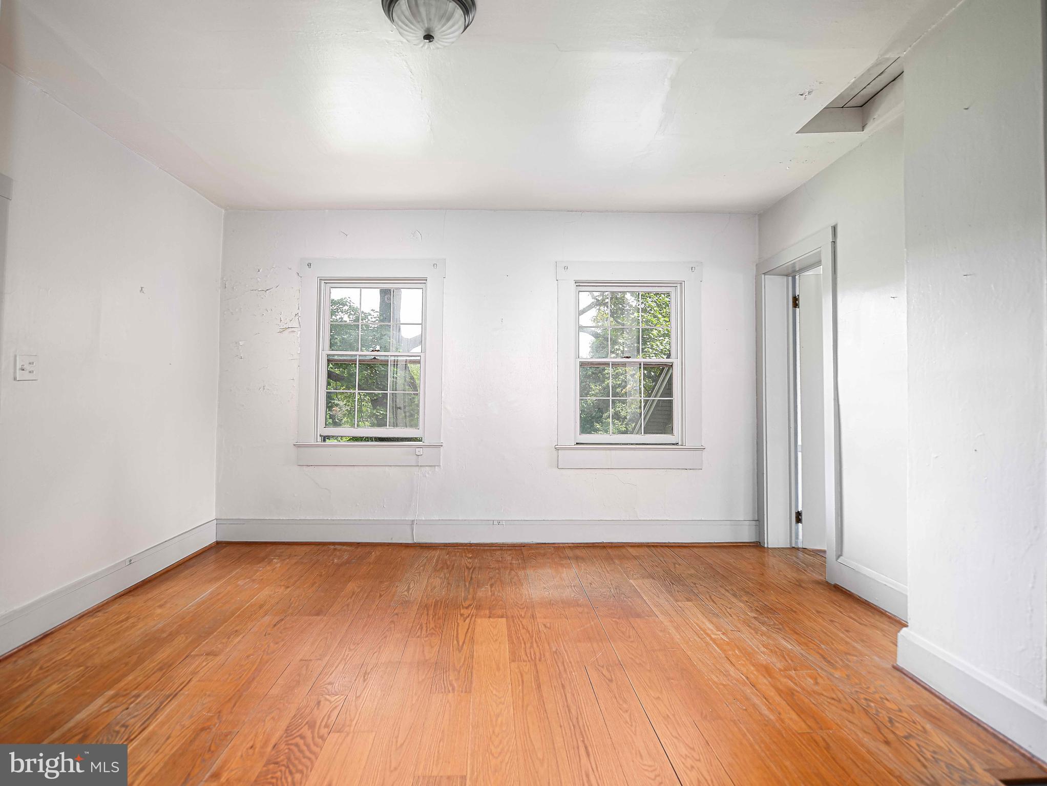 FOREST HILL - Residential