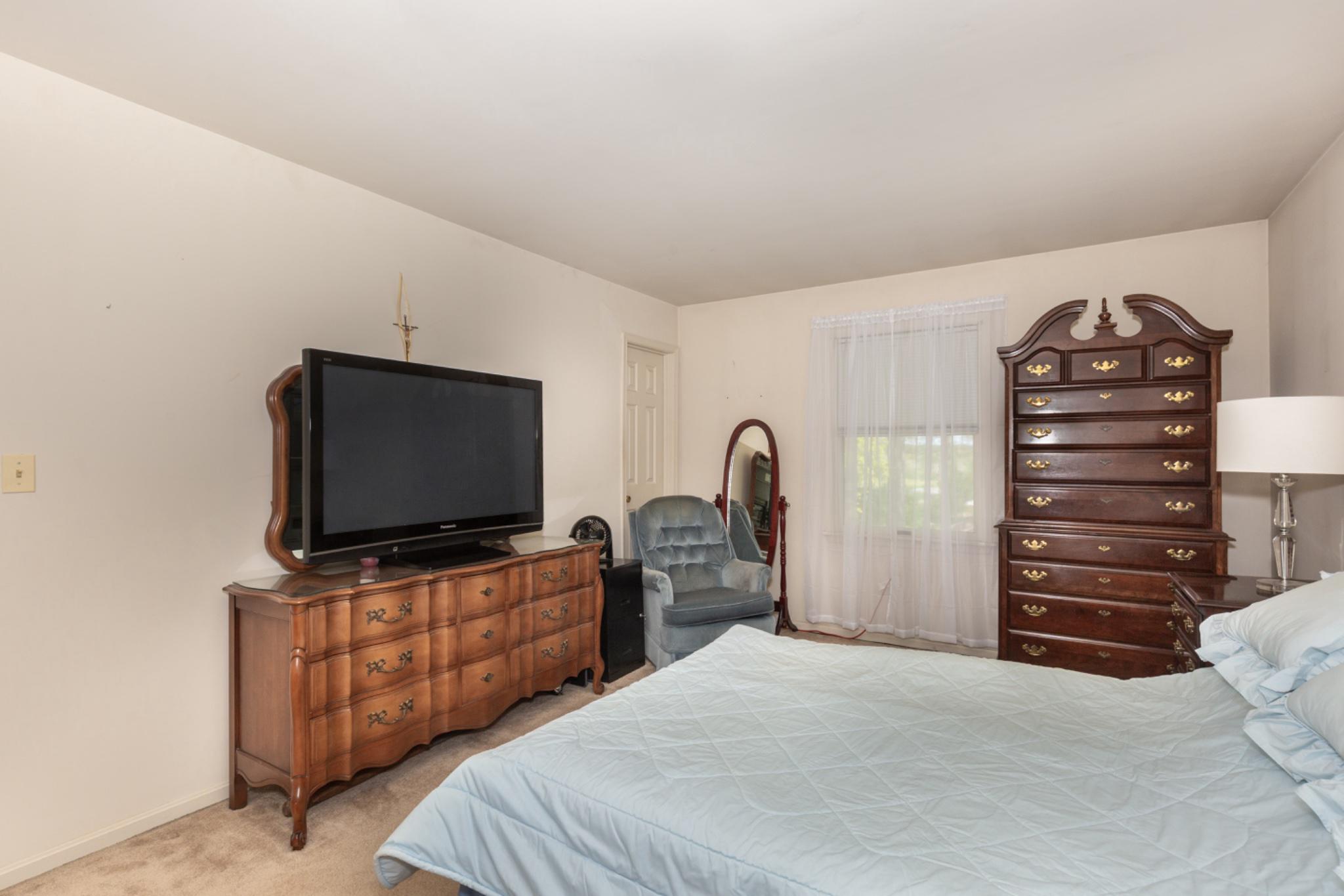 OKLAHOMA ESTATES - Residential