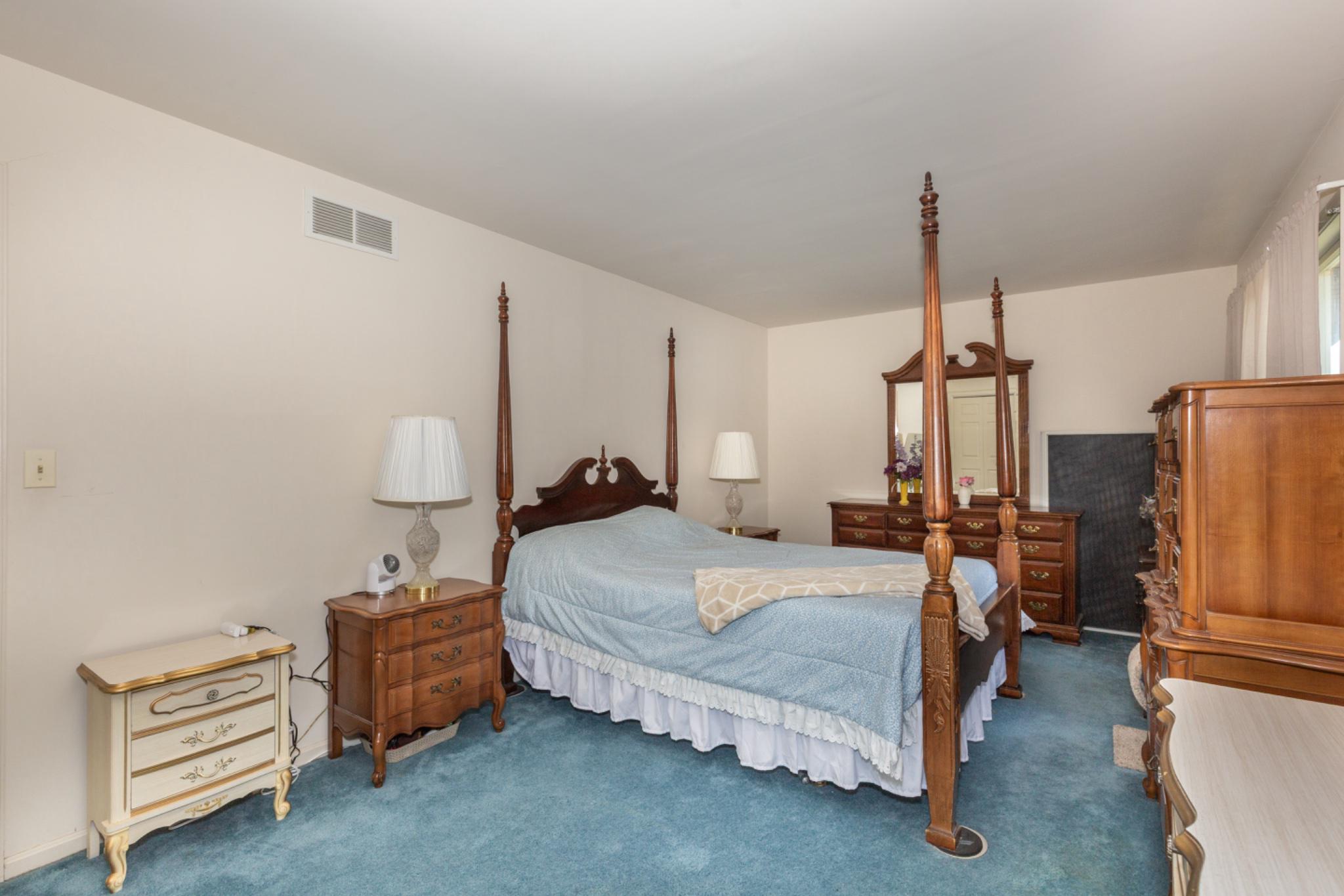 OKLAHOMA ESTATES - Residential