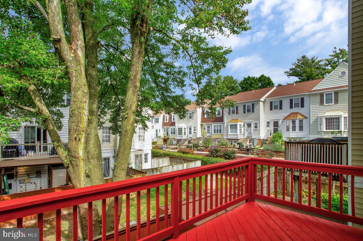 CROFTON MEWS CONDO - Residential Lease