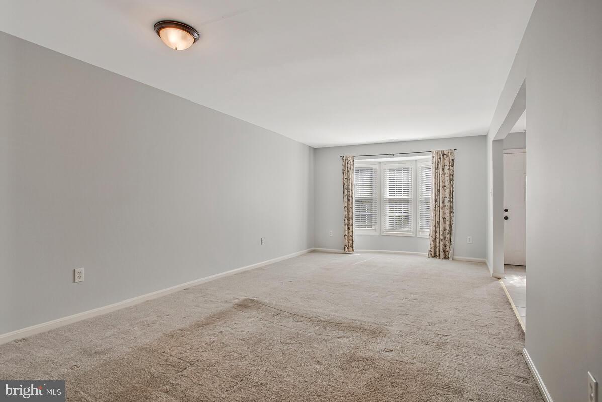 CROFTON MEWS CONDO - Residential Lease