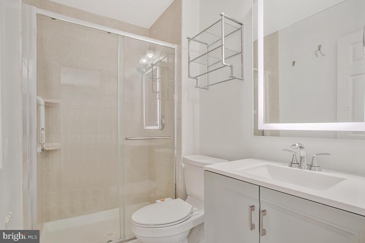 CROFTON MEWS CONDO - Residential Lease