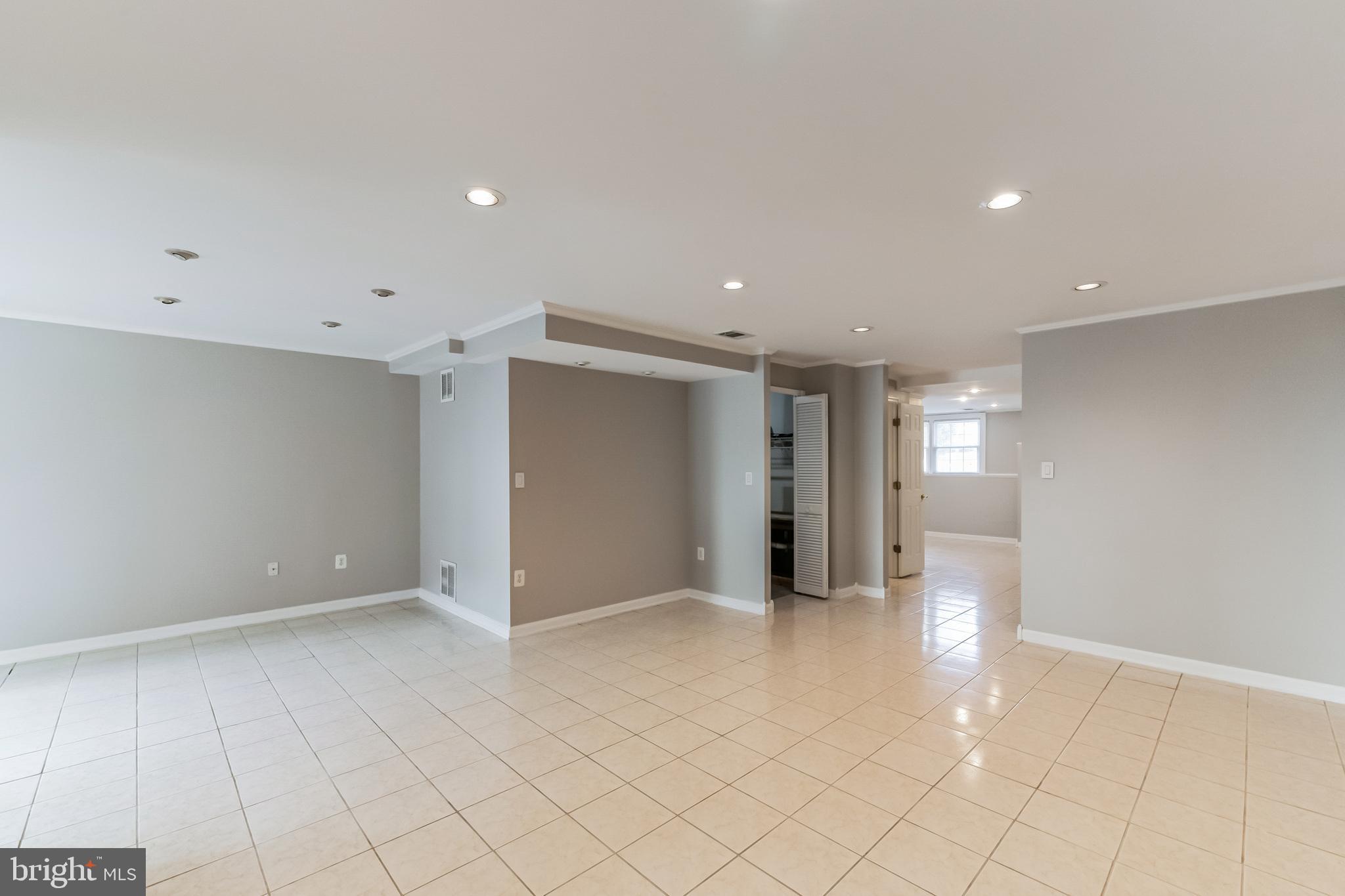 FAIR WOODS - Residential