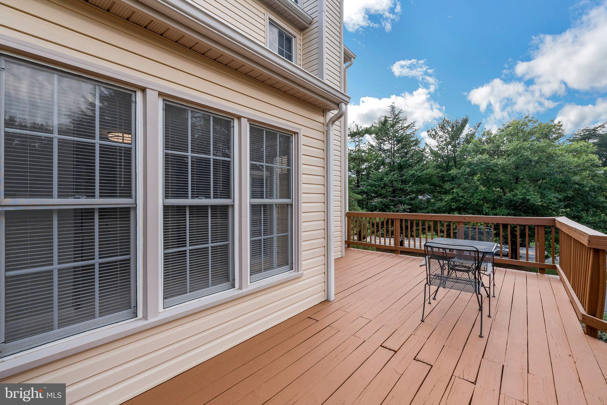 FAIR WOODS - Residential