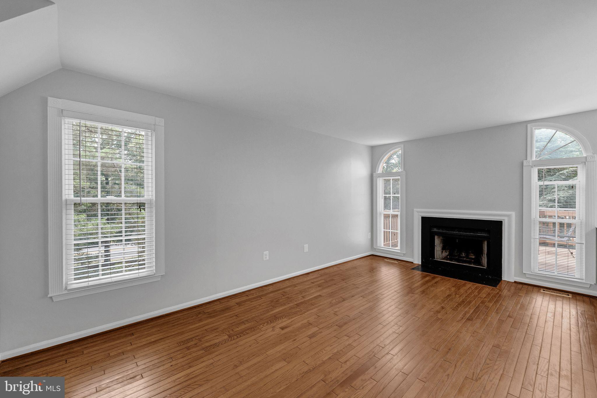 FAIR WOODS - Residential