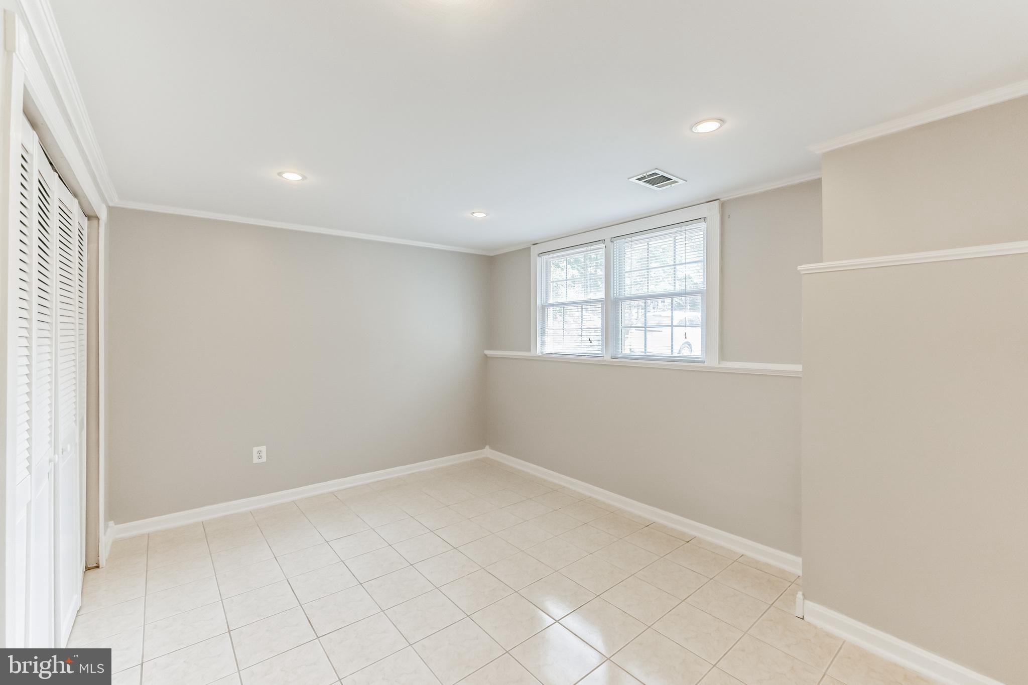 FAIR WOODS - Residential