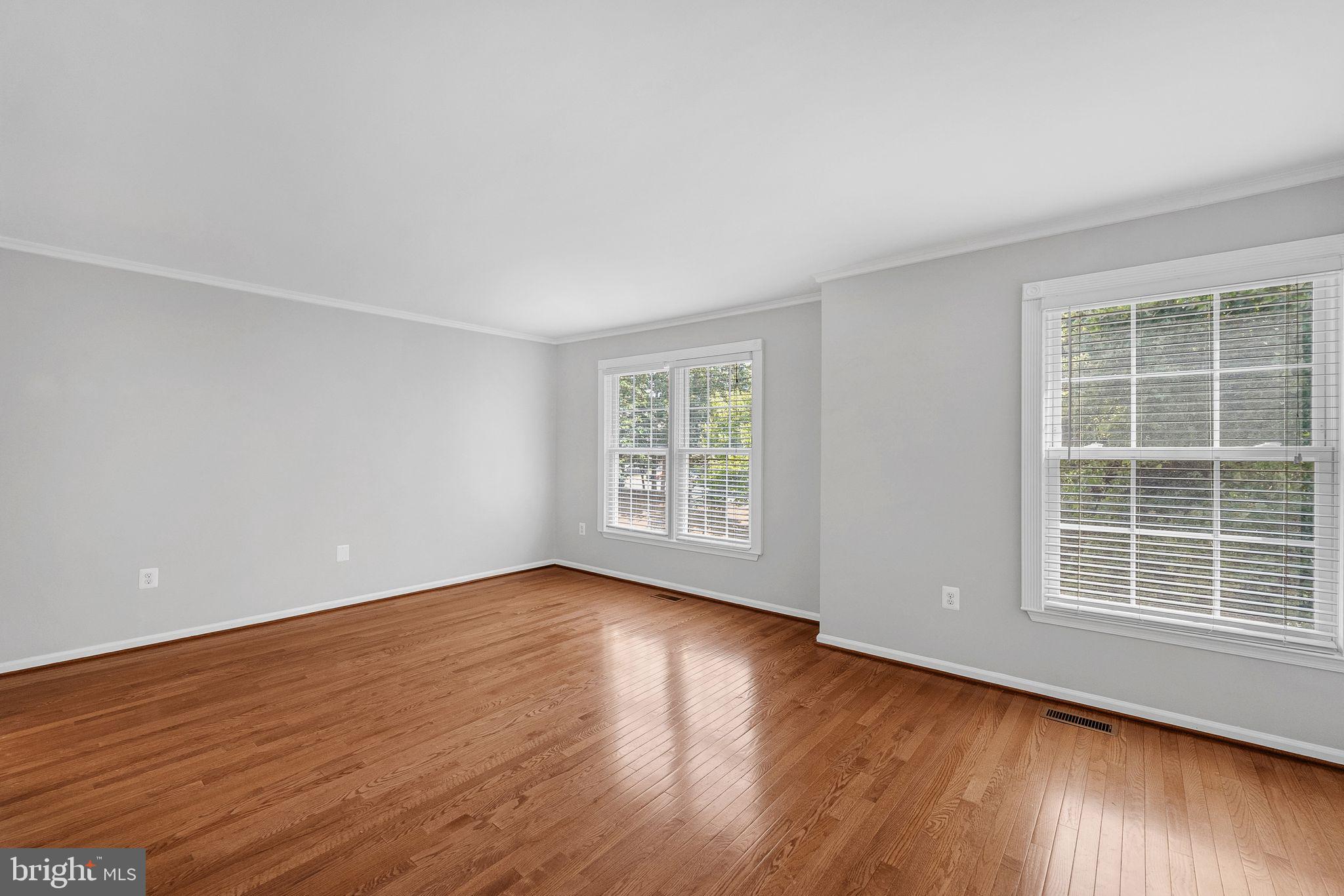 FAIR WOODS - Residential