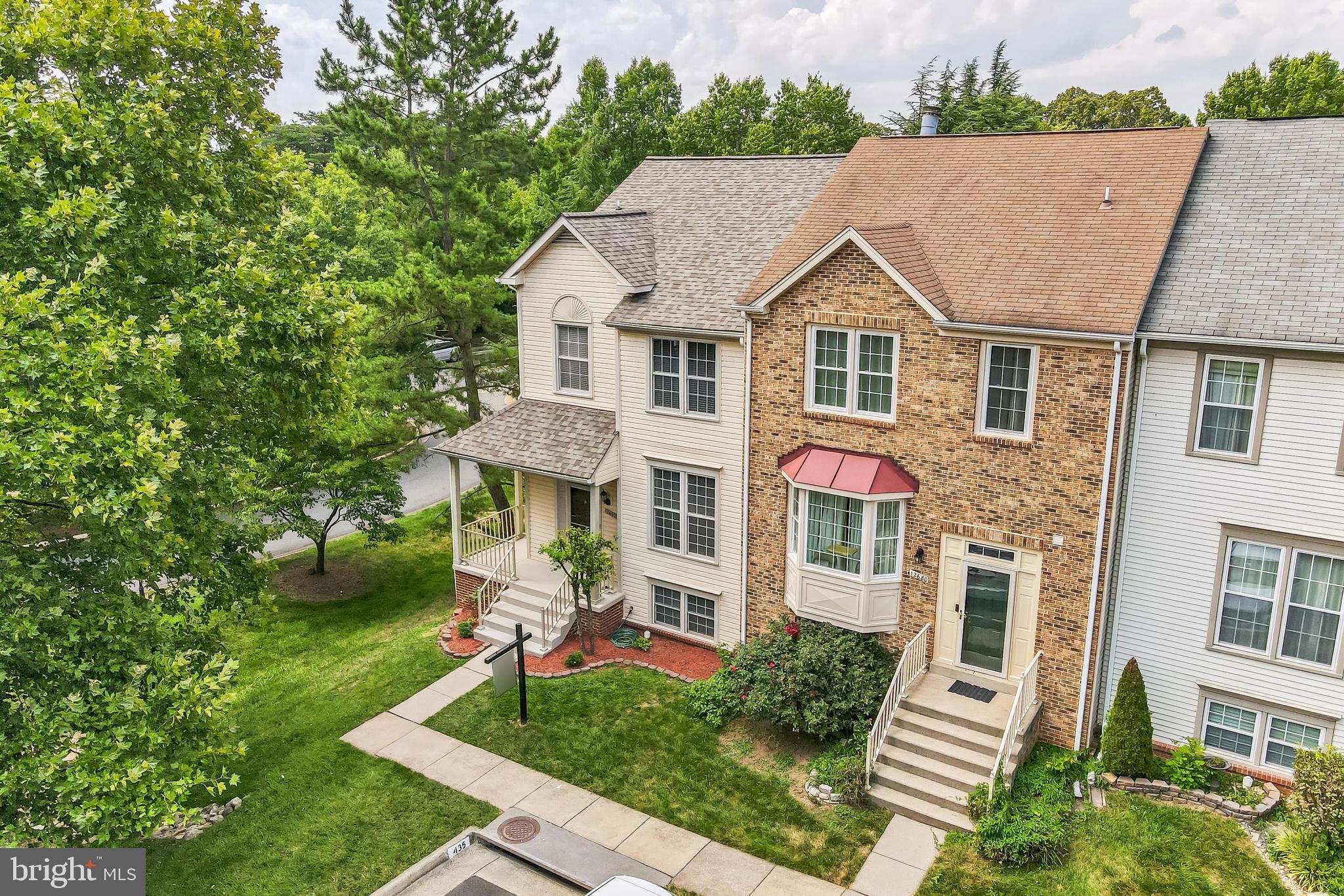 FAIR WOODS - Residential