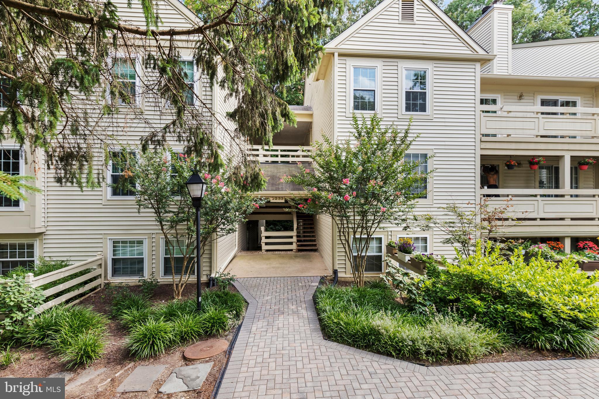 BRISTOL HOUSE - Residential