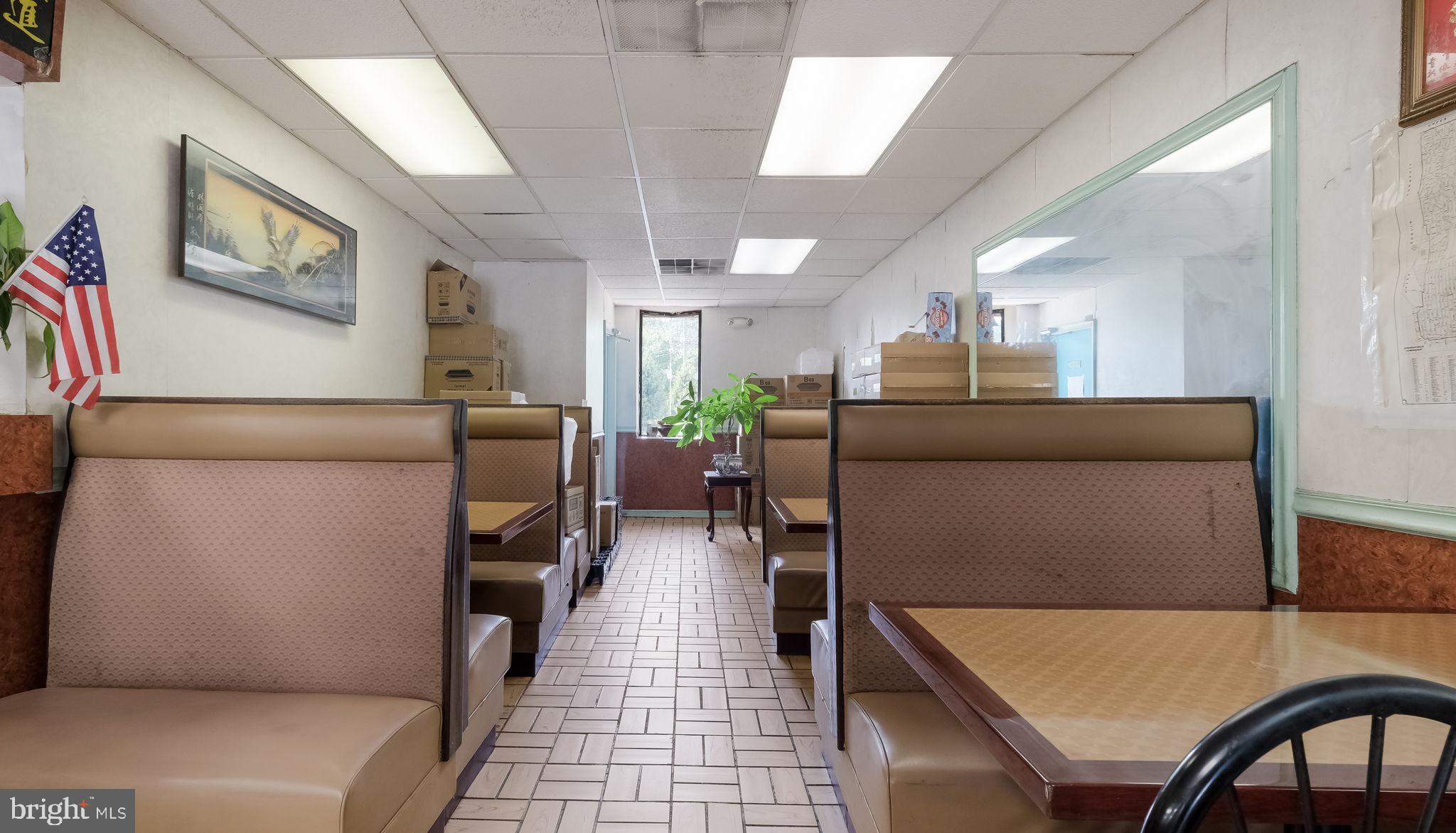 WYNCOTE - Commercial Sale