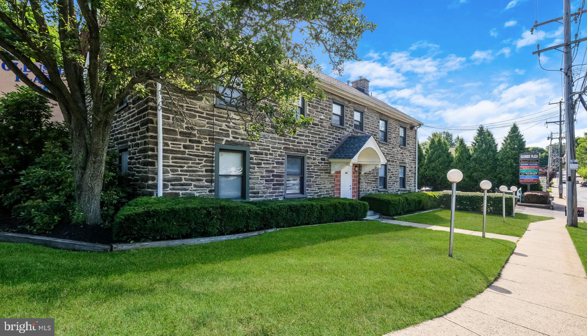 WYNCOTE - Commercial Sale