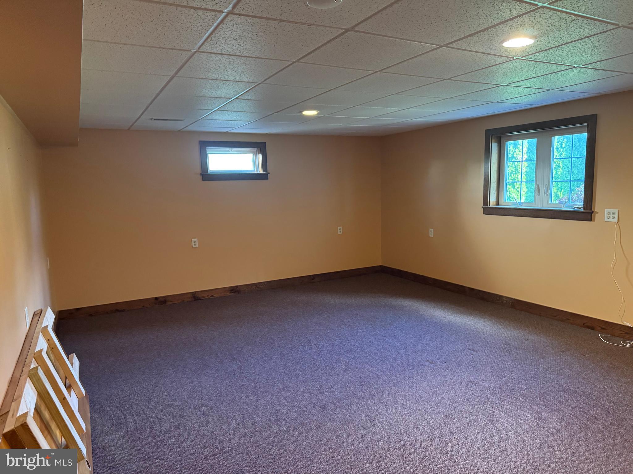 SUTHERLAND AT WOODS EDGE - Residential