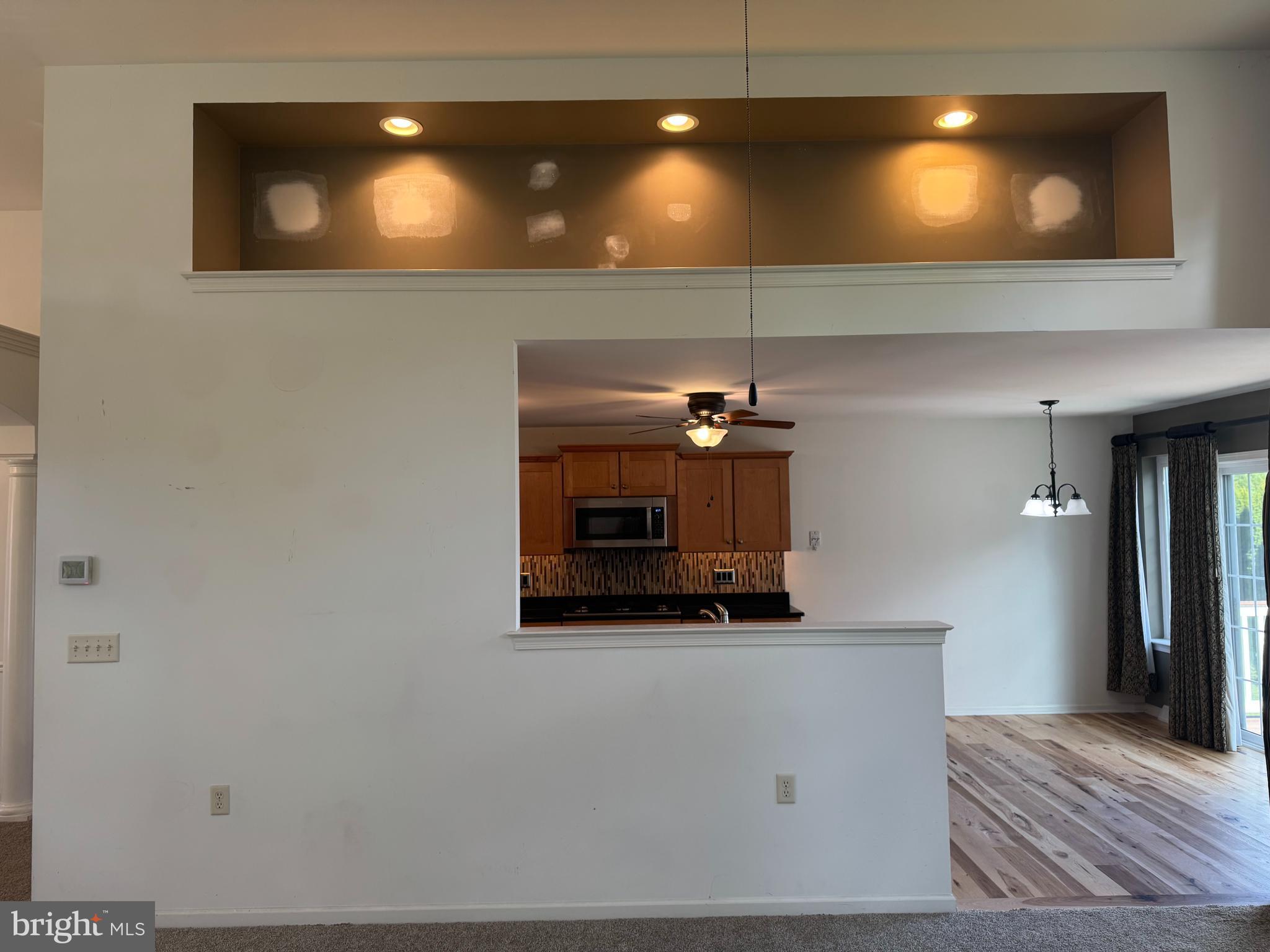 SUTHERLAND AT WOODS EDGE - Residential