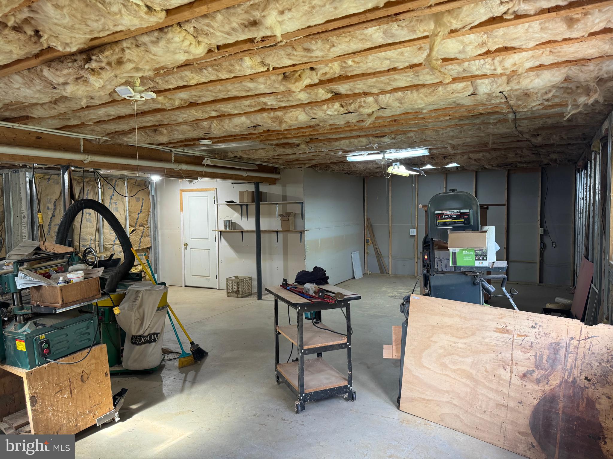 SUTHERLAND AT WOODS EDGE - Residential