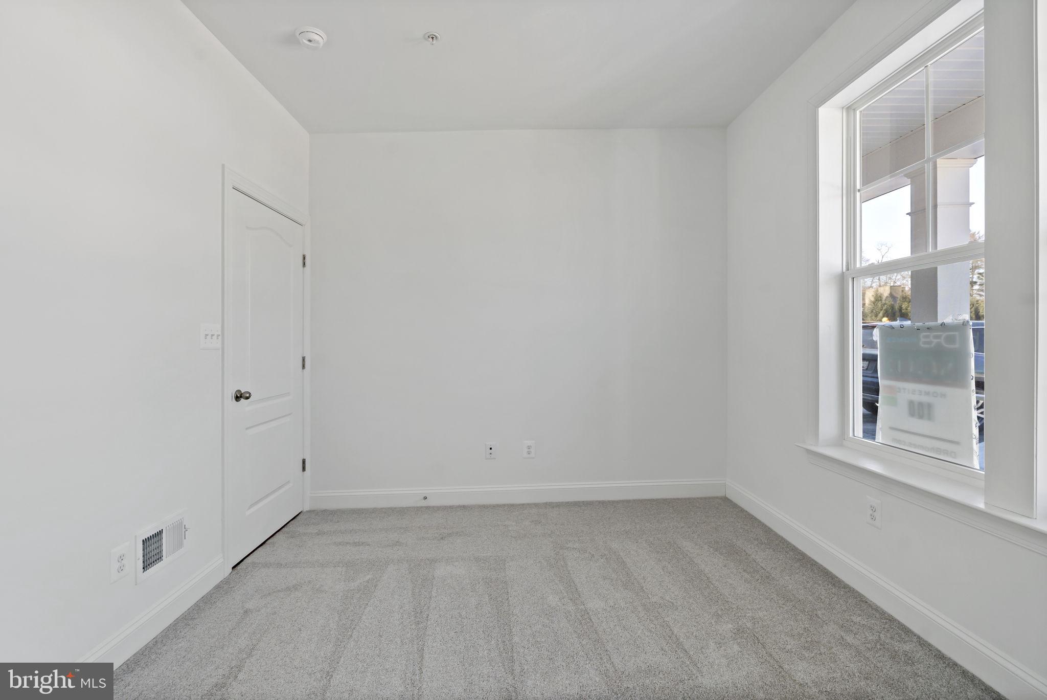 ROSEHILL MANOR - Residential