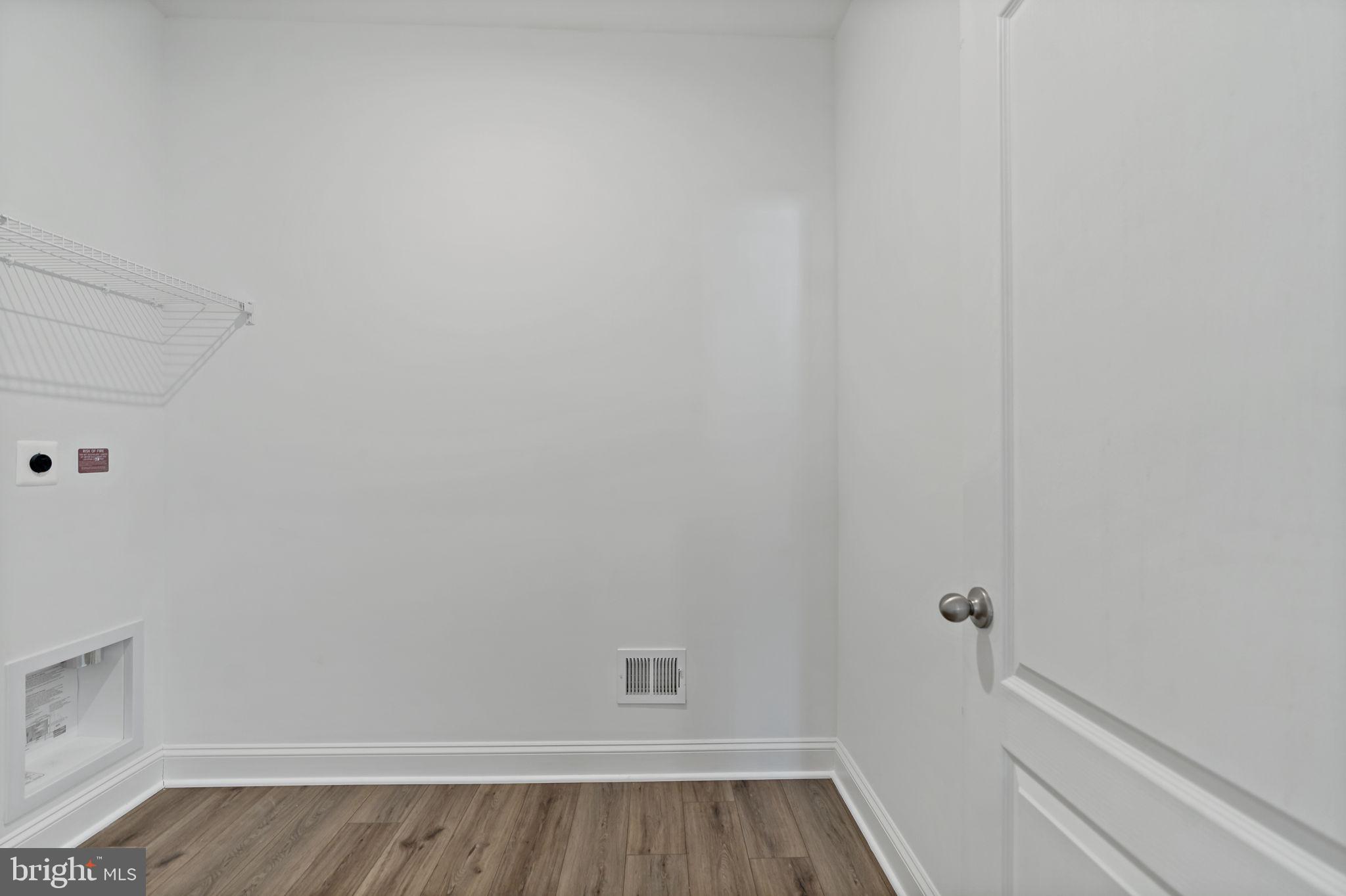 ROSEHILL MANOR - Residential