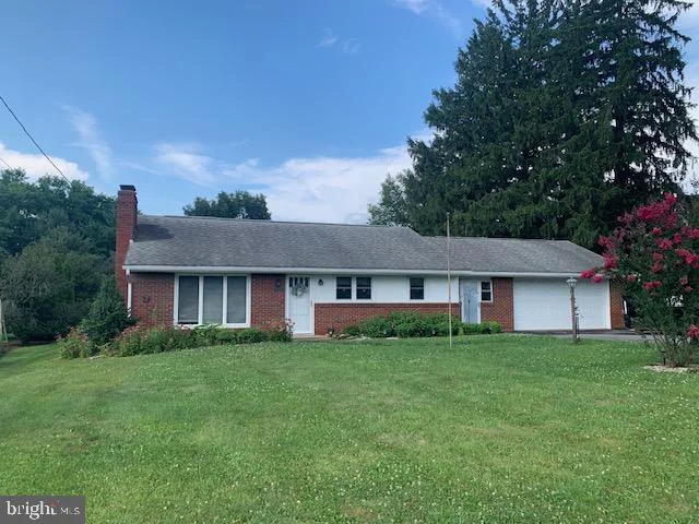 1006 Lincoln Way East Way, Mcconnellsburg, PA, 17233