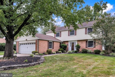 Photo of 3002 Maple Shade Lane, WILMINGTON, DE 19810 (MLS # DENC2089136) Photo of 3002 Maple Shade Lane, WILMINGTON, DE 19810 (MLS # DENC2089136)